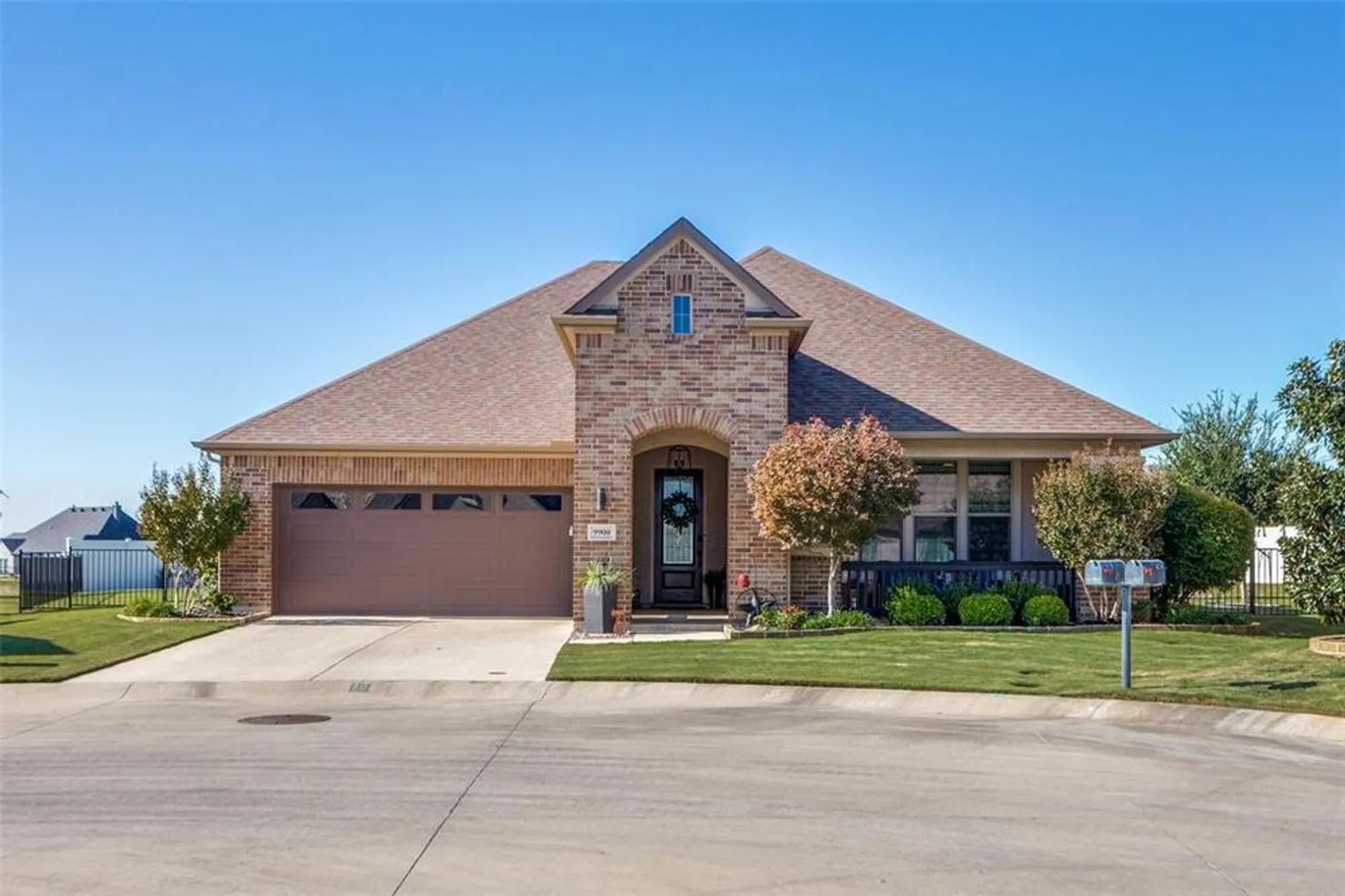 Property Slideshow image 1 of 36 | 9900 silver rock way, Denton, TX, 76207