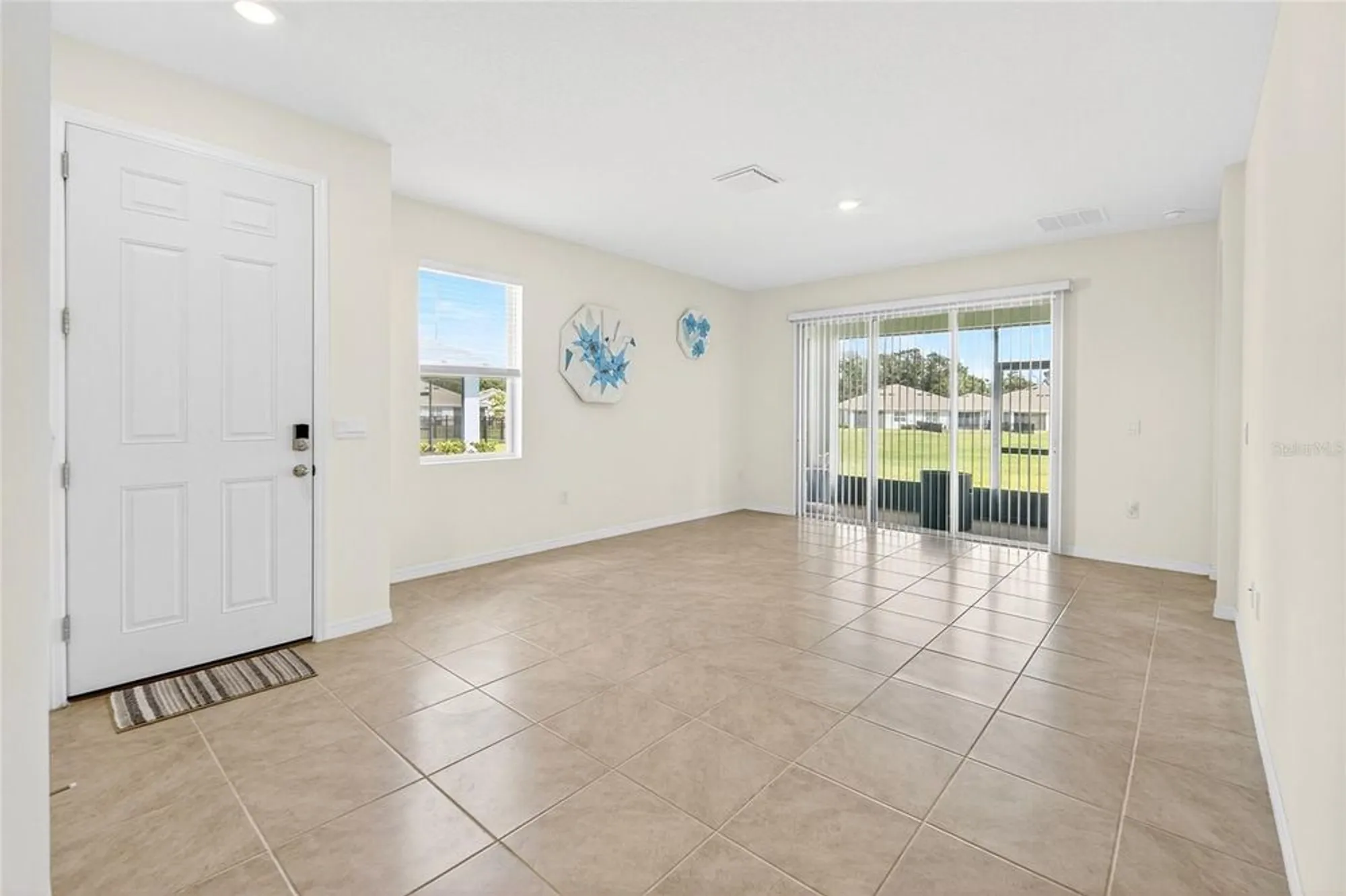 Property Slideshow image 4 of 28 | 5365 nw 46th lane rd, Ocala, FL, 34482