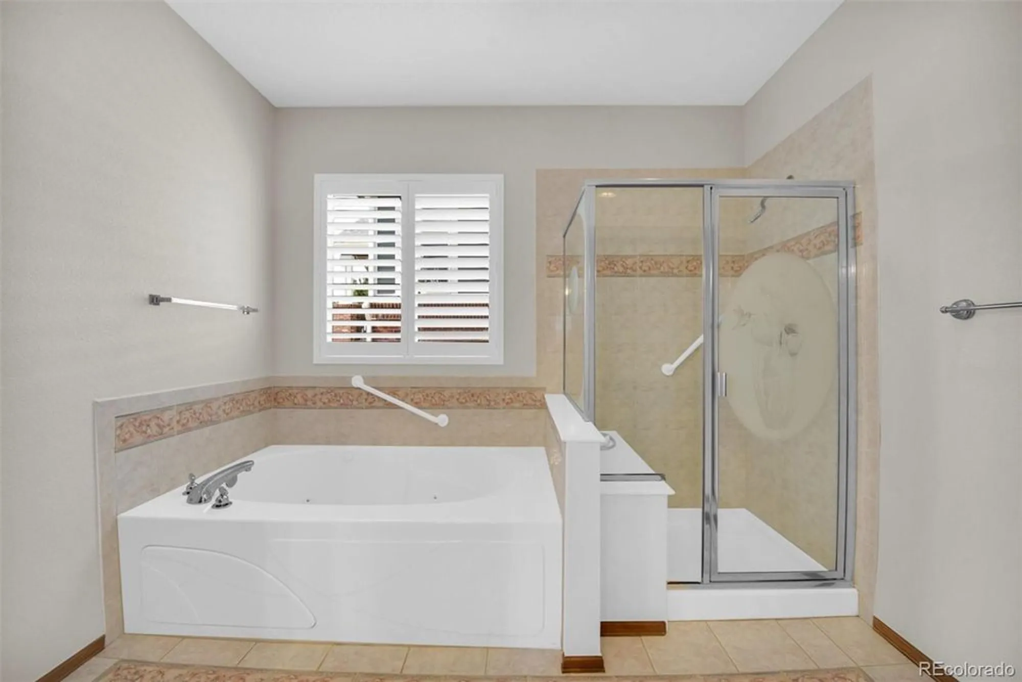 Property Slideshow image 19 of 34 | 23464 e heritage pkwy, Aurora, CO, 80016
