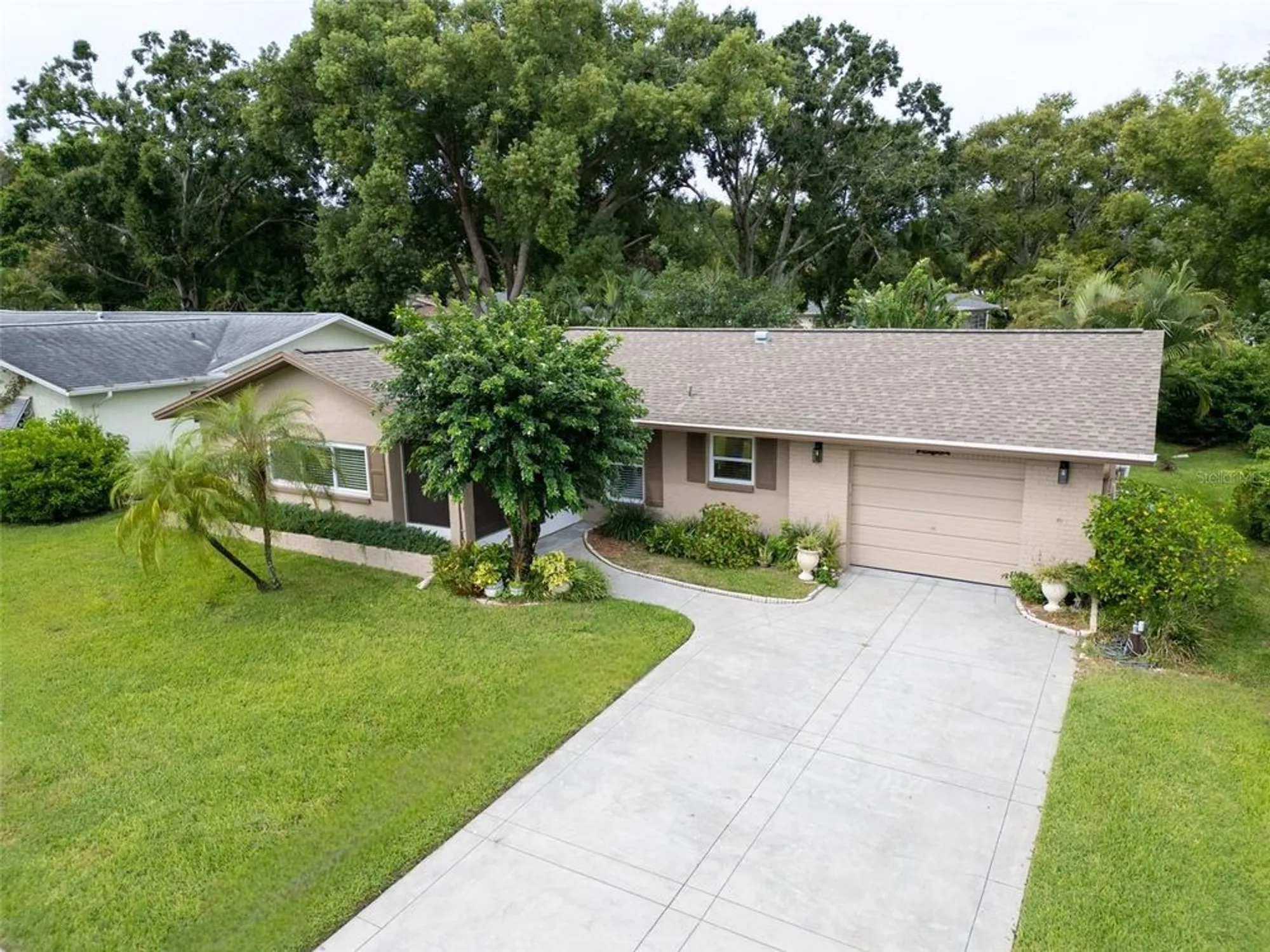 Property Slideshow image 2 of 47 | 2336 malcolm dr, Palm Harbor, FL, 34684