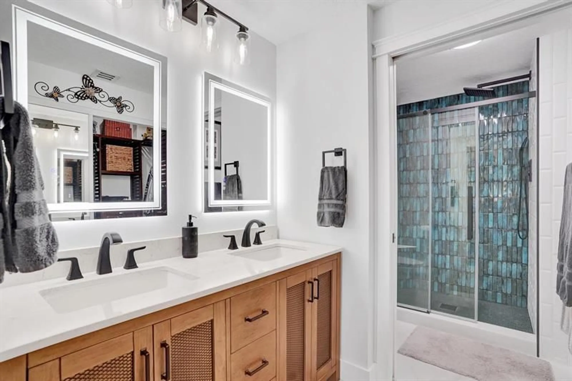 Property Slideshow image 33 of 57 | 7755 yardley dr 209, Tamarac, FL, 33321