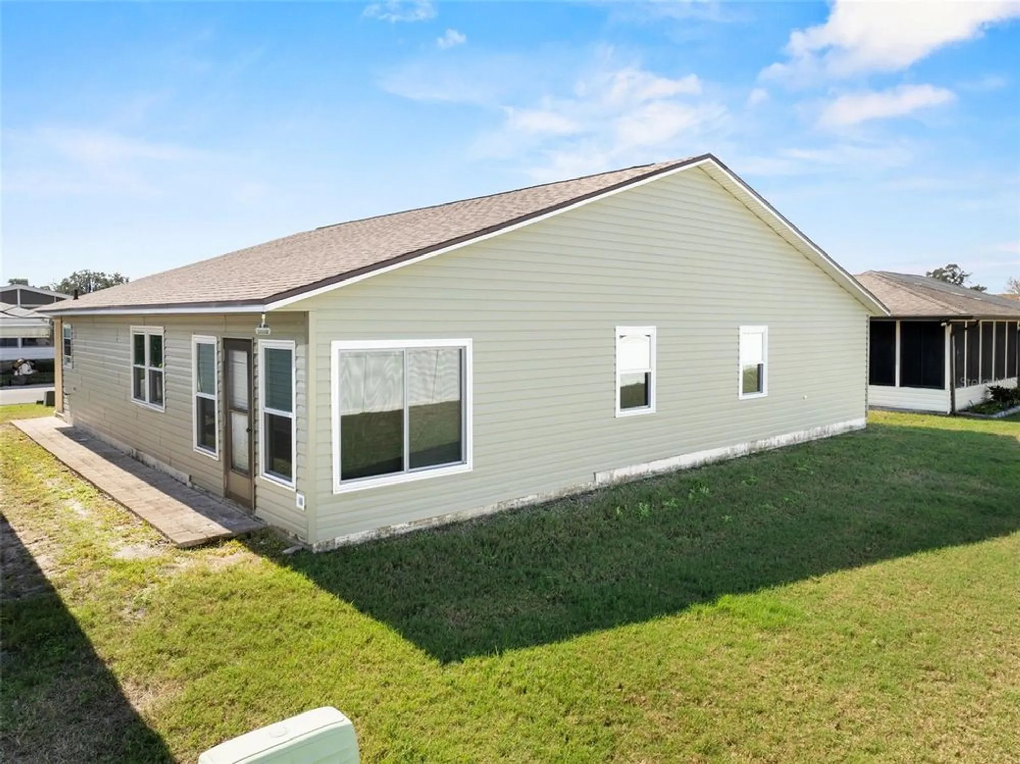 Property Slideshow image 35 of 49 | 1957 prairie dunes cir, Lakeland, FL, 33810