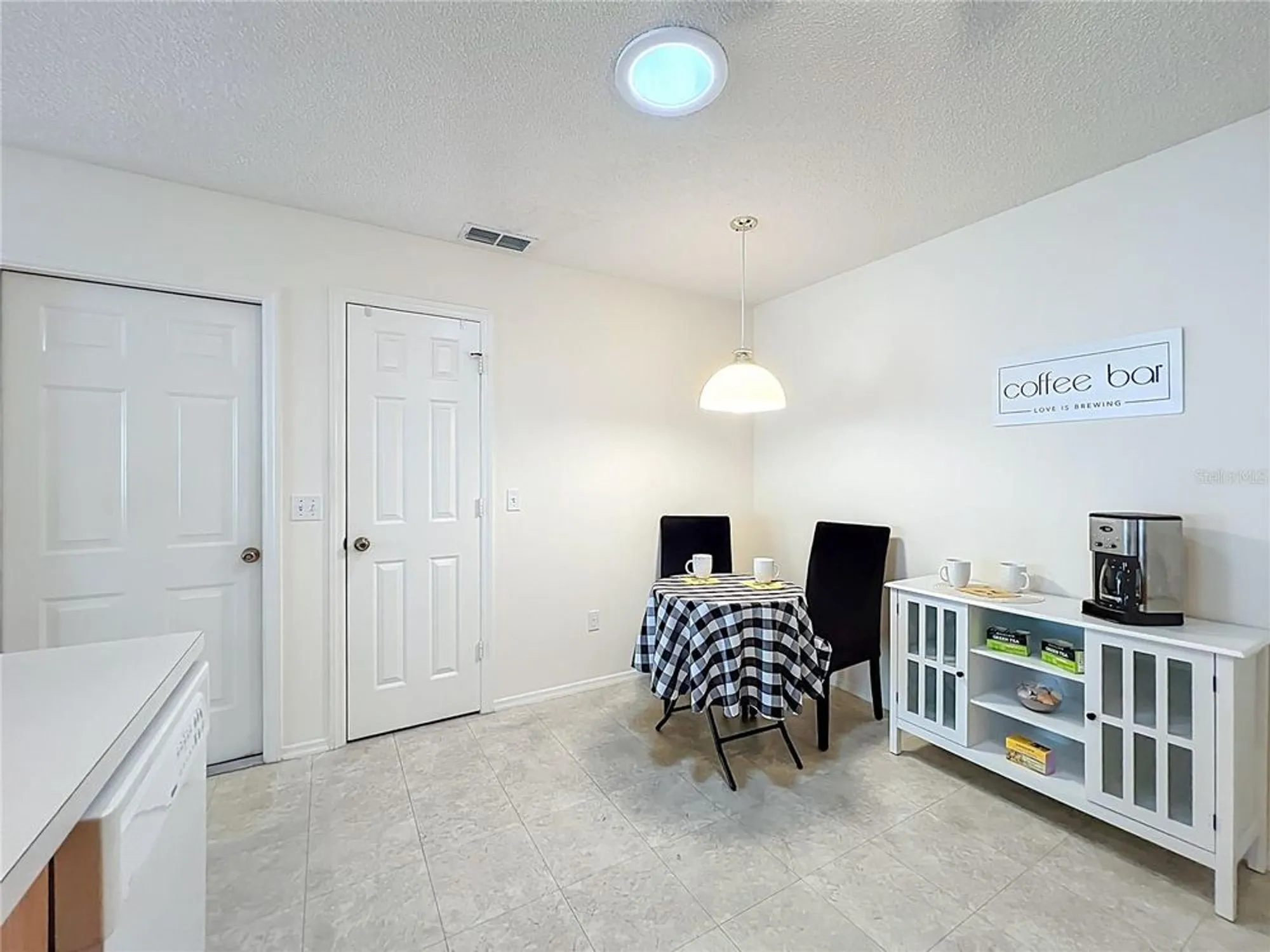 Property Slideshow image 17 of 37 | 1638 duran dr, The Villages, FL, 32162