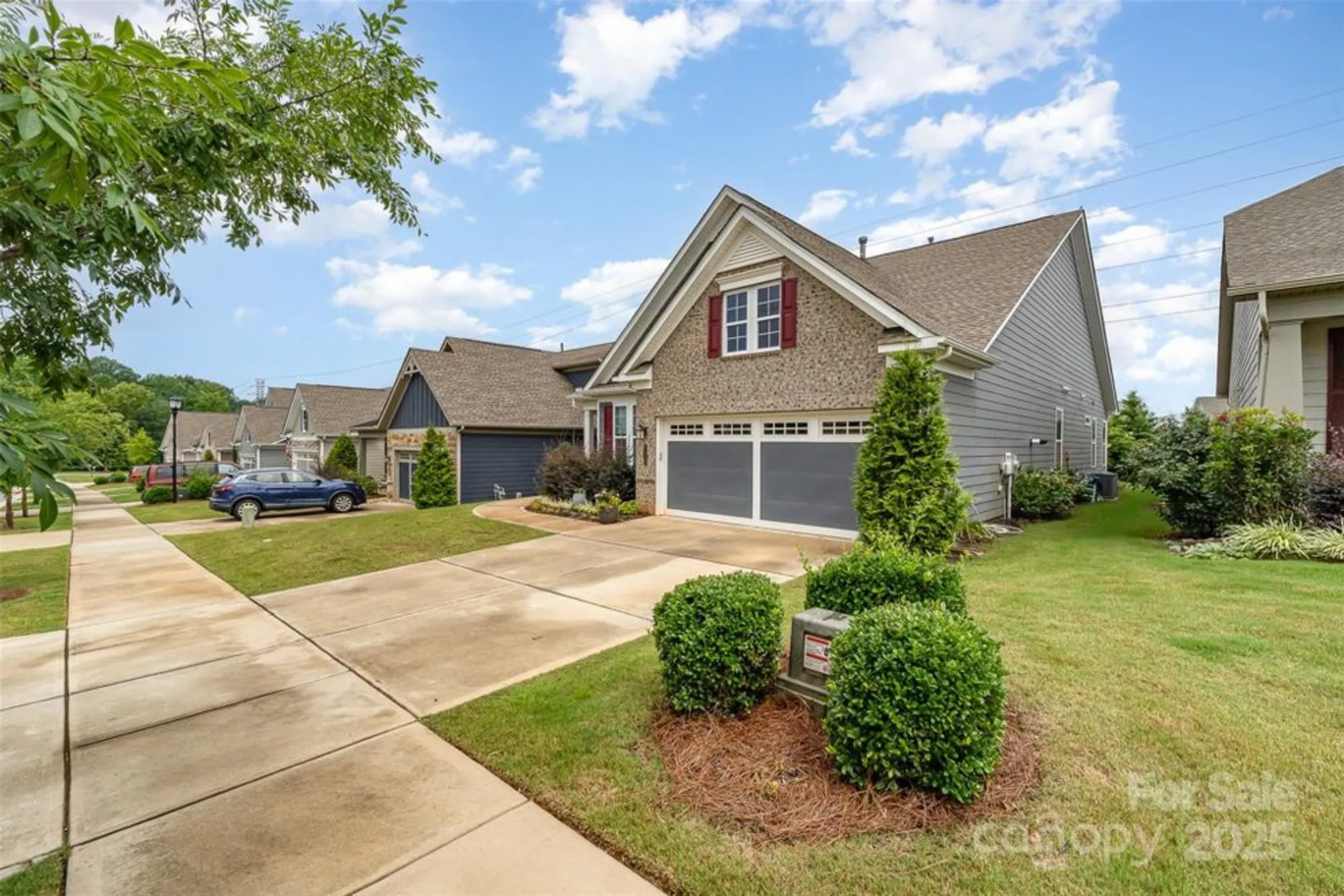 Property Slideshow image 4 of 34 | 7025 overjoyed crossing, Charlotte, NC, 28215