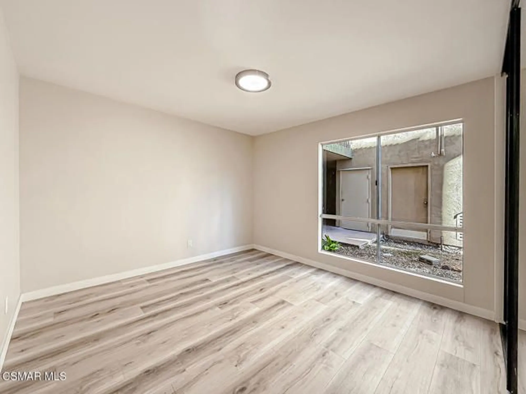 Property Slideshow image 13 of 42 | 291 sequoia ct 17, Thousand Oaks, CA, 91360