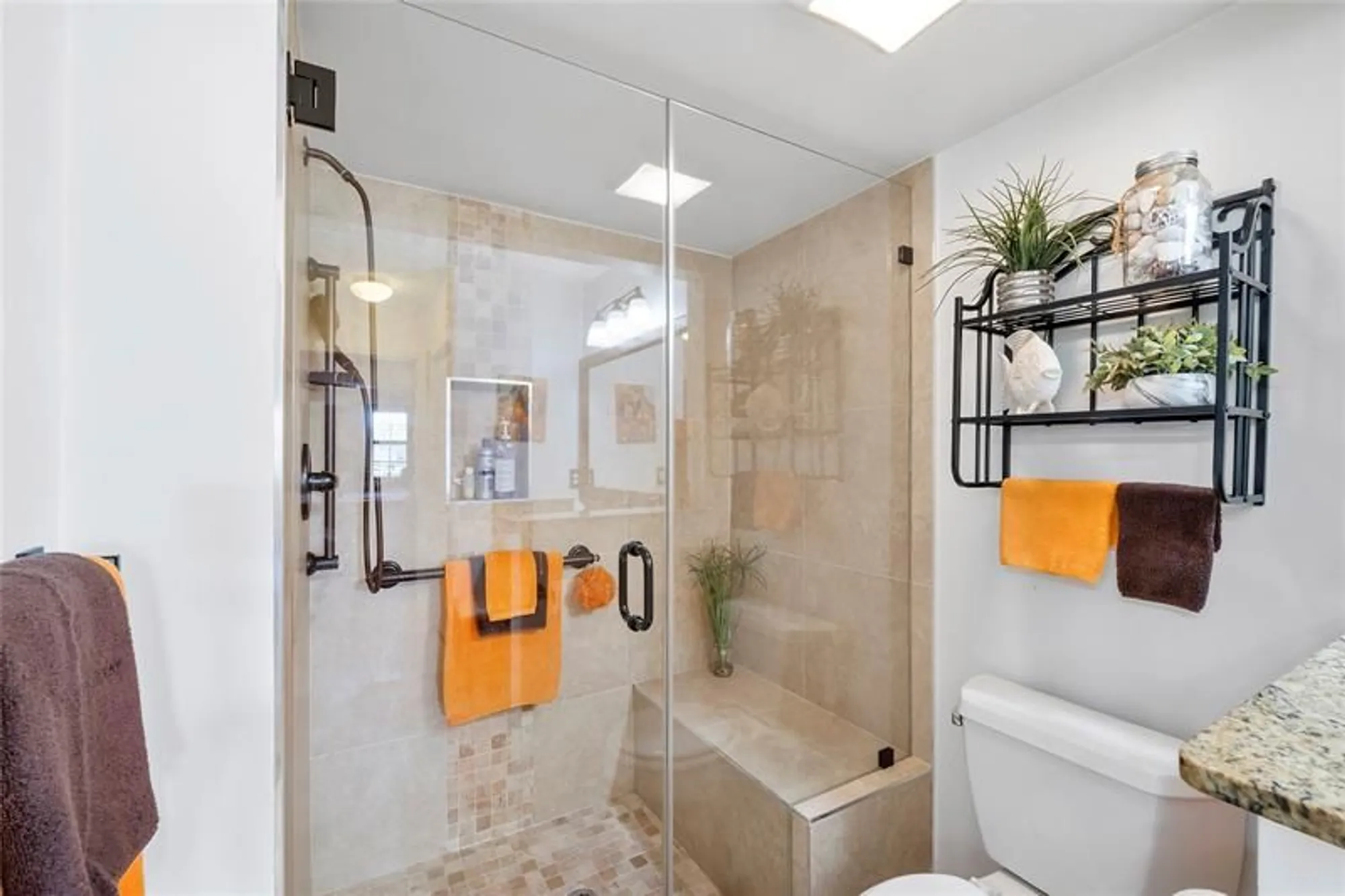 Property Slideshow image 18 of 37 | 7219 fairfax dr 110, Tamarac, FL, 33321