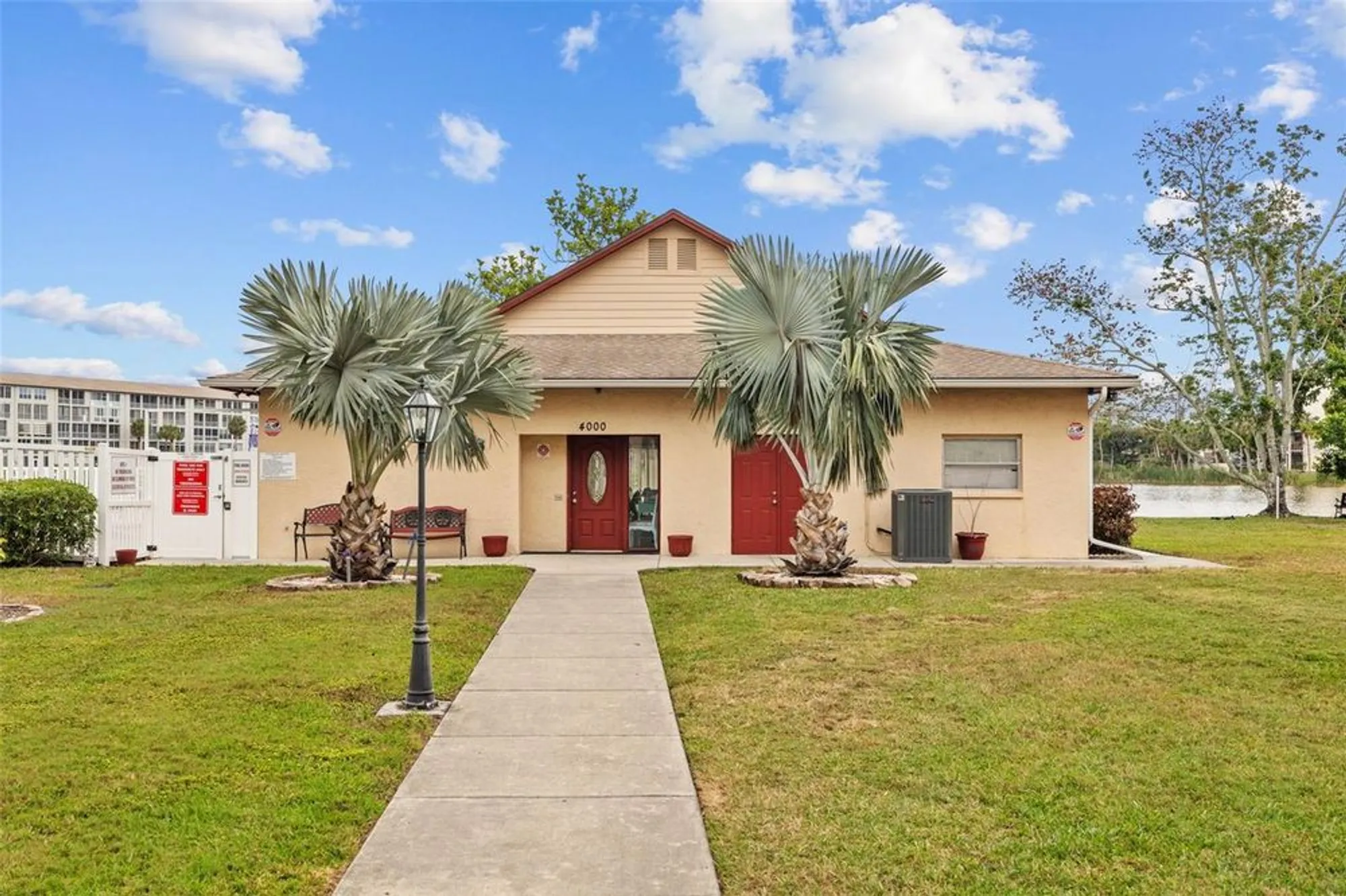 Property Slideshow image 26 of 45 | 4126 heron way b113, Bradenton, FL, 34205