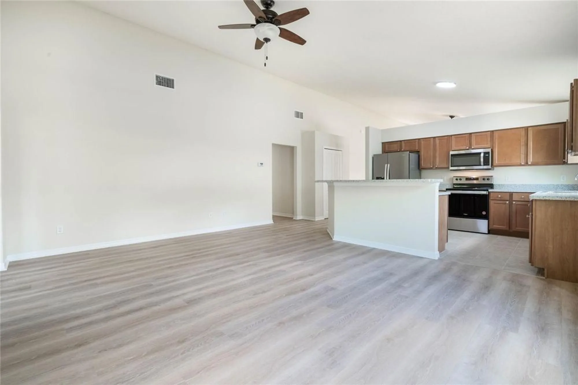 Property Slideshow image 15 of 37 | 24801 cranes roost cir, Leesburg, FL, 34748