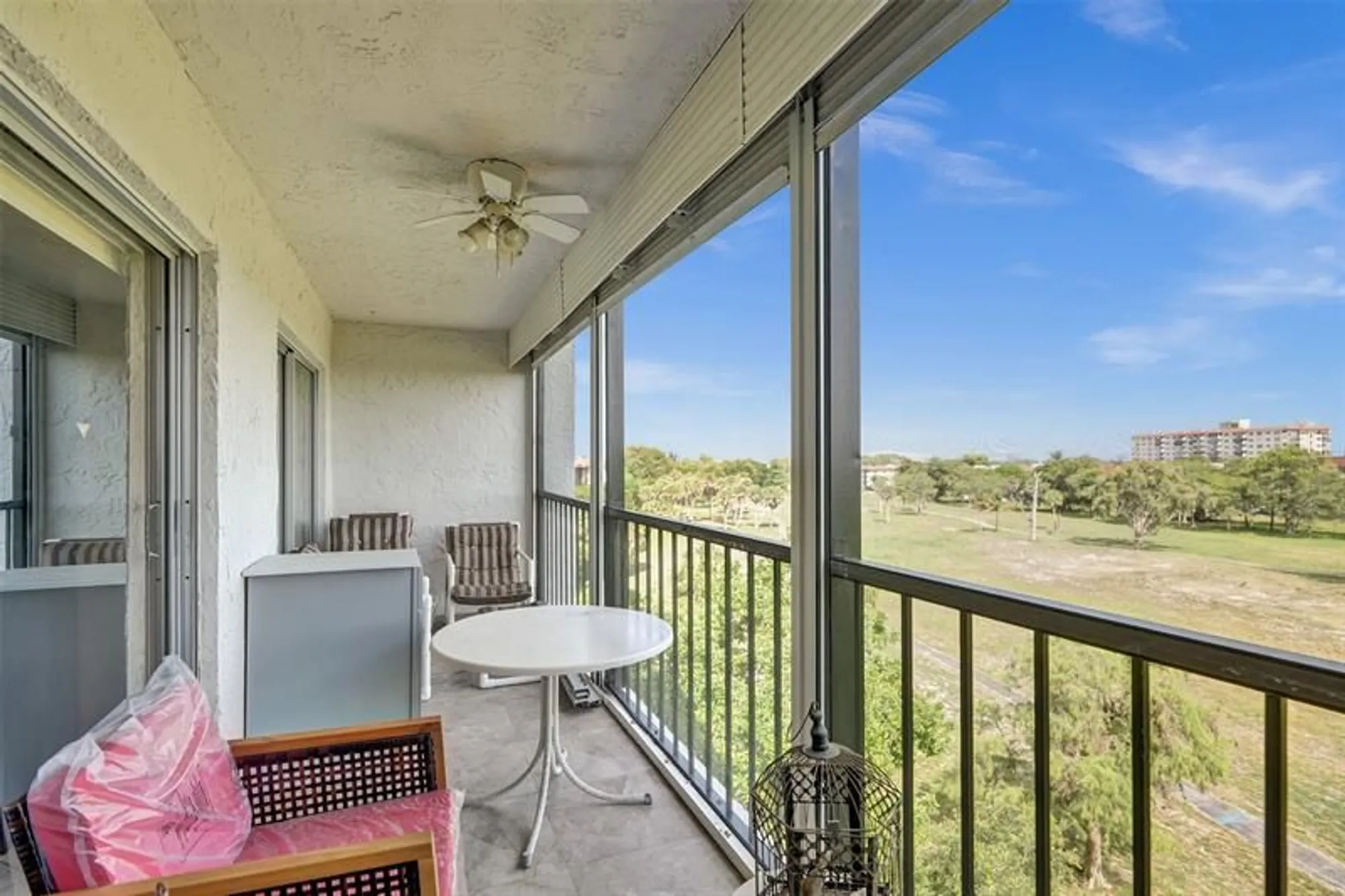 Property Slideshow image 27 of 48 | 5860 nw 44th st 603, Lauderhill, FL, 33319