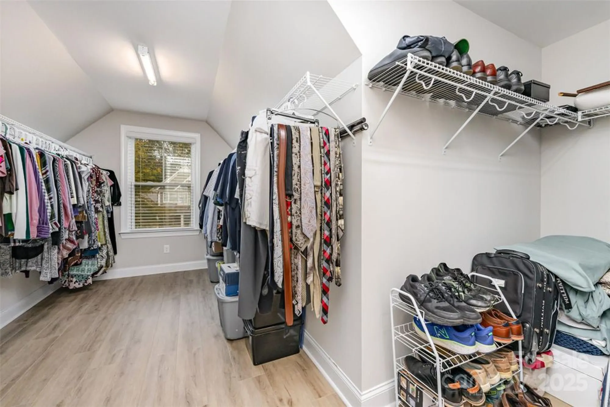 Property Slideshow image 21 of 44 | 131 canoe pole ln, Mooresville, NC, 28117