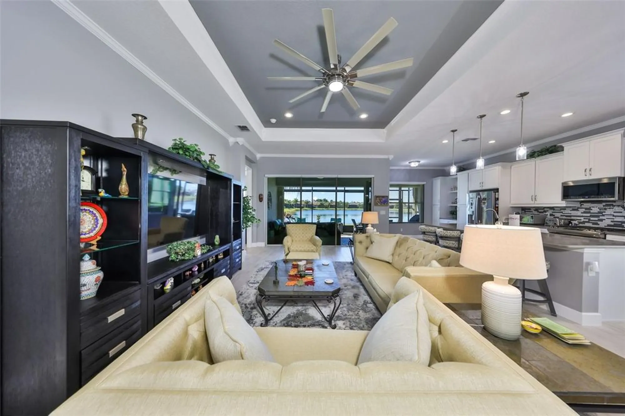 Property Slideshow image 10 of 44 | 15527 corona del mar dr, Wimauma, FL, 33598