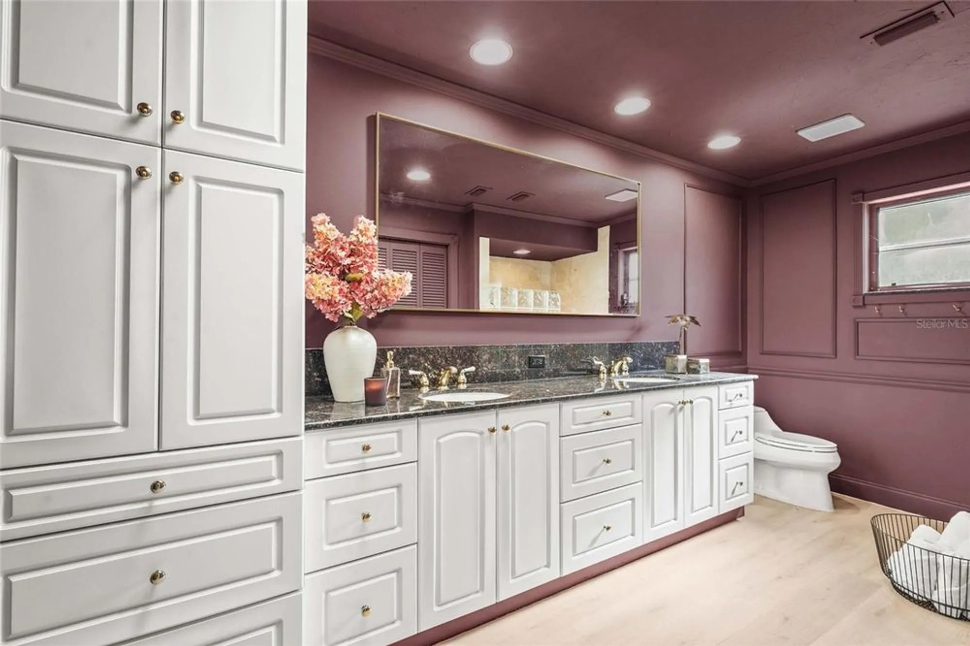 Property Slideshow image 29 of 51 | 7845 pine trace dr, Sarasota, FL, 34243