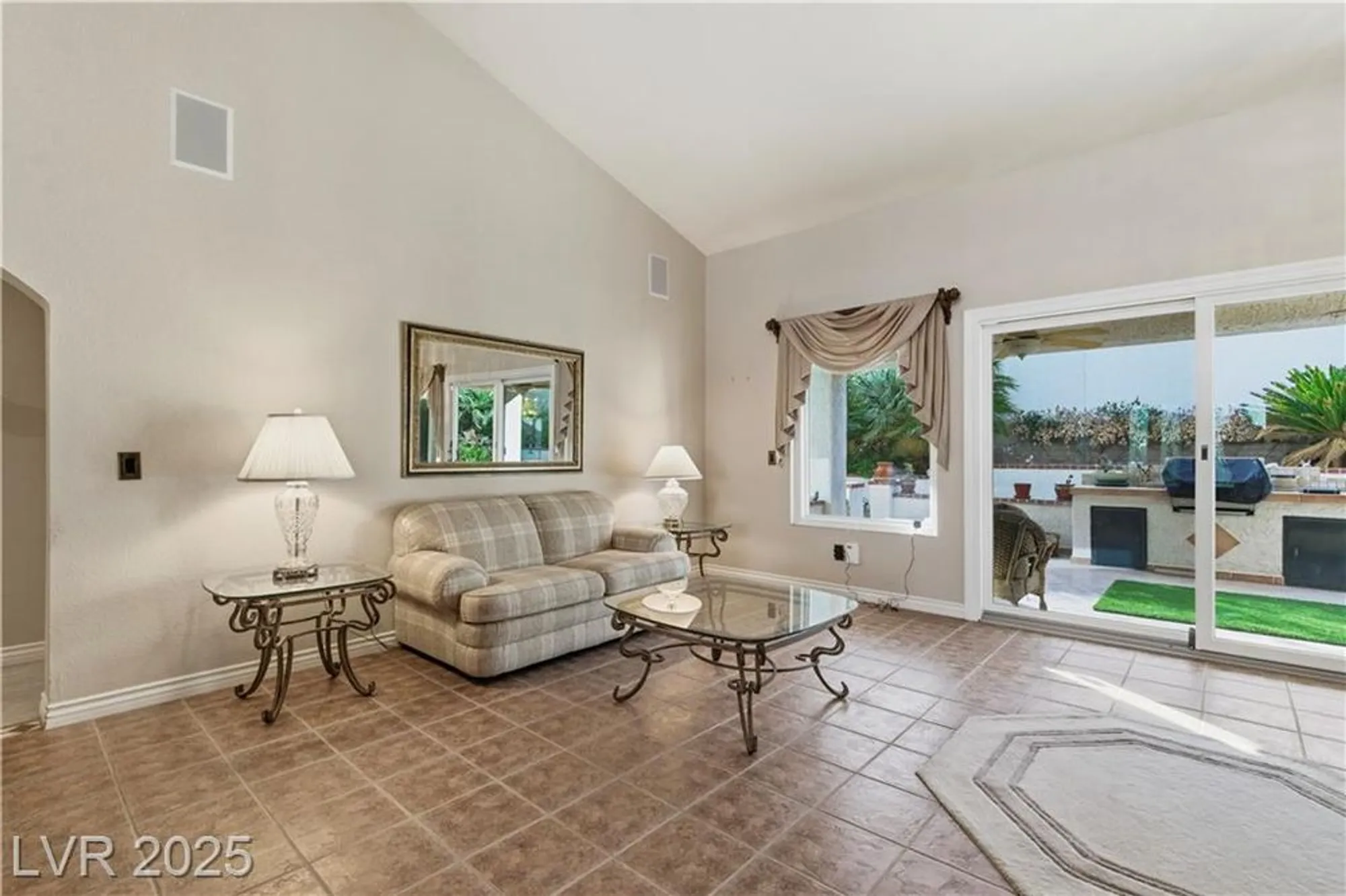 Property Slideshow image 7 of 60 | 8909 meadowood dr, Las Vegas, NV, 89134