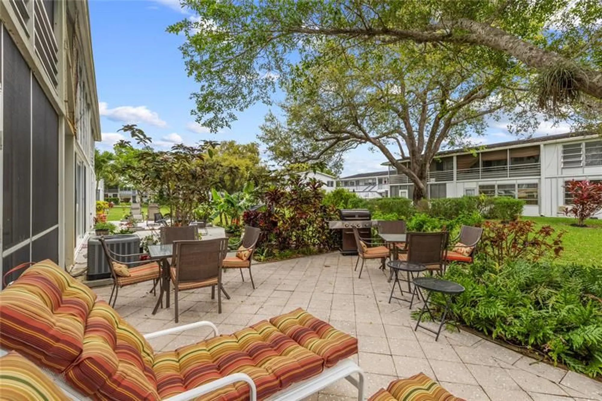 Property Slideshow image 30 of 60 | 210 oakridge n # 210, Deerfield Beach, FL, 33442