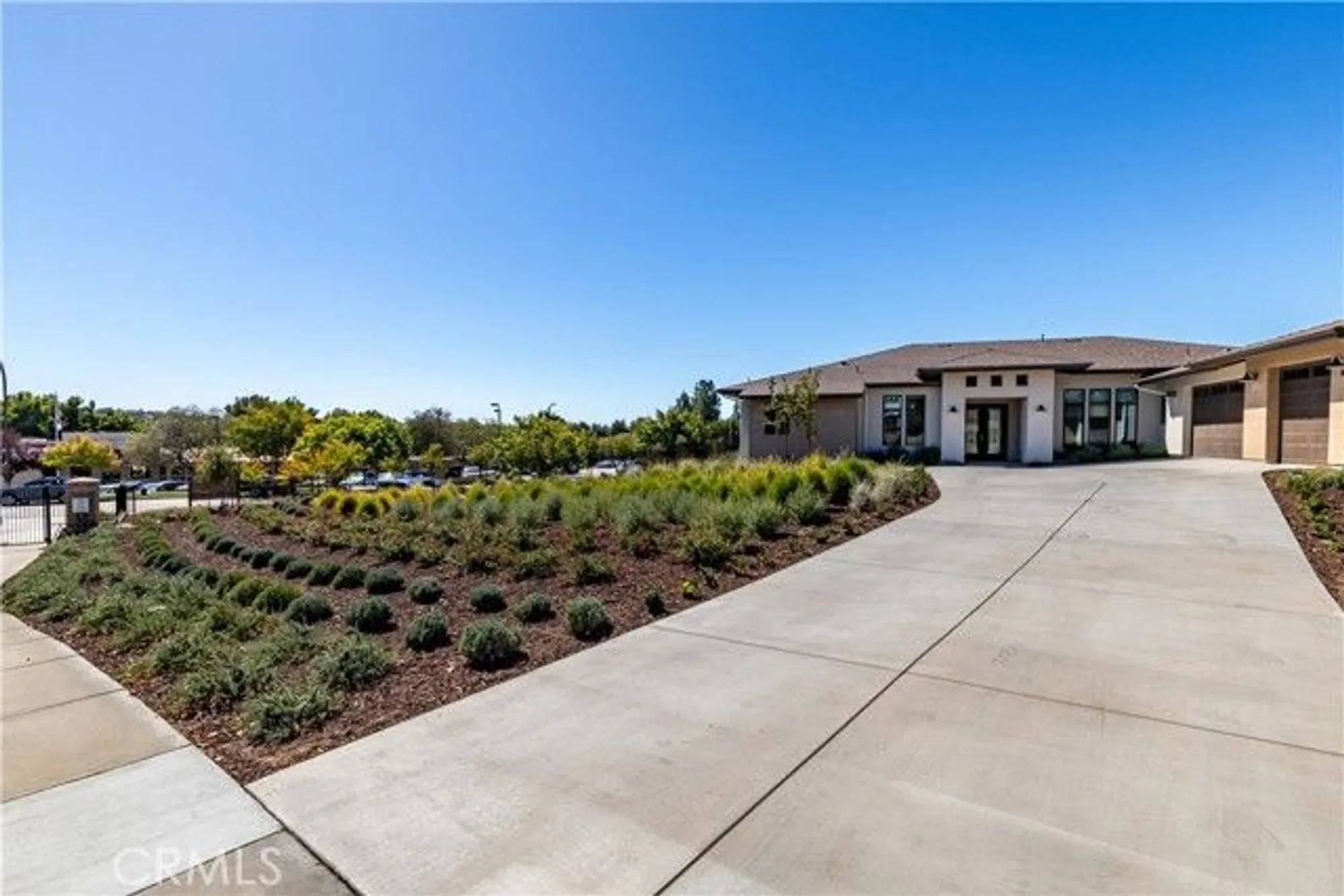Property Slideshow image 5 of 50 | 699 waterford ct, Paso Robles, CA, 93446