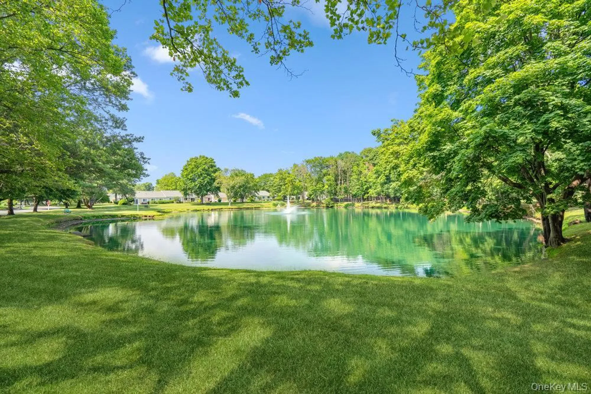 Property Slideshow image 32 of 35 | 914 fenway rd, Saint James, NY, 11780