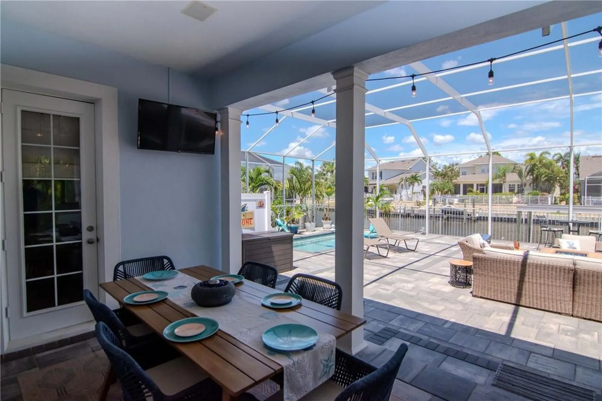 Property Slideshow image 26 of 43 | 5721 sea turtle pl, Apollo Beach, FL, 33572