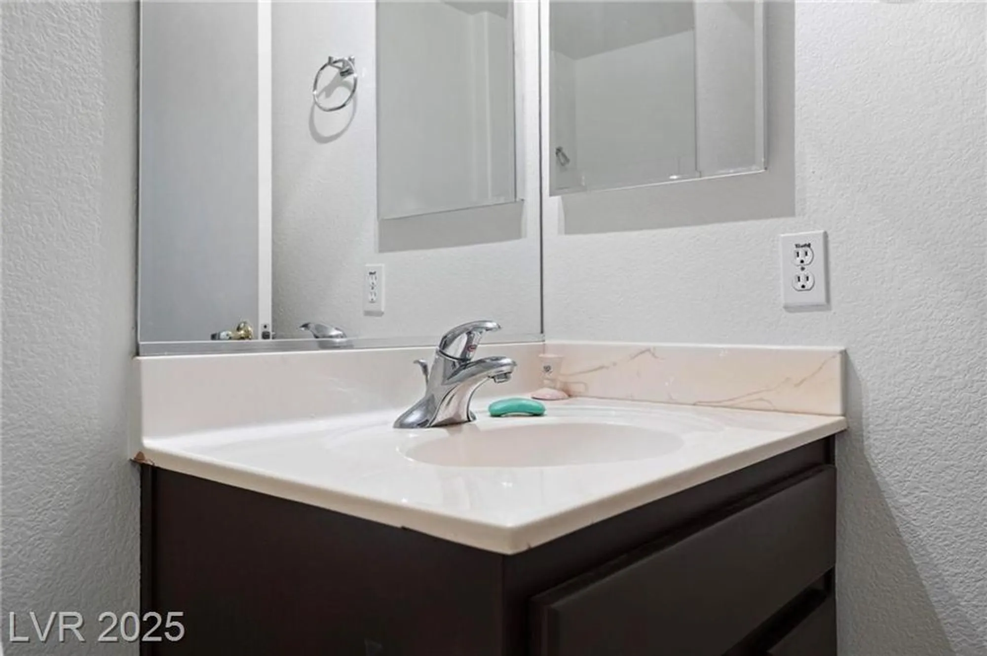 Property Slideshow image 12 of 29 | 2231 hallston st, Las Vegas, NV, 89134
