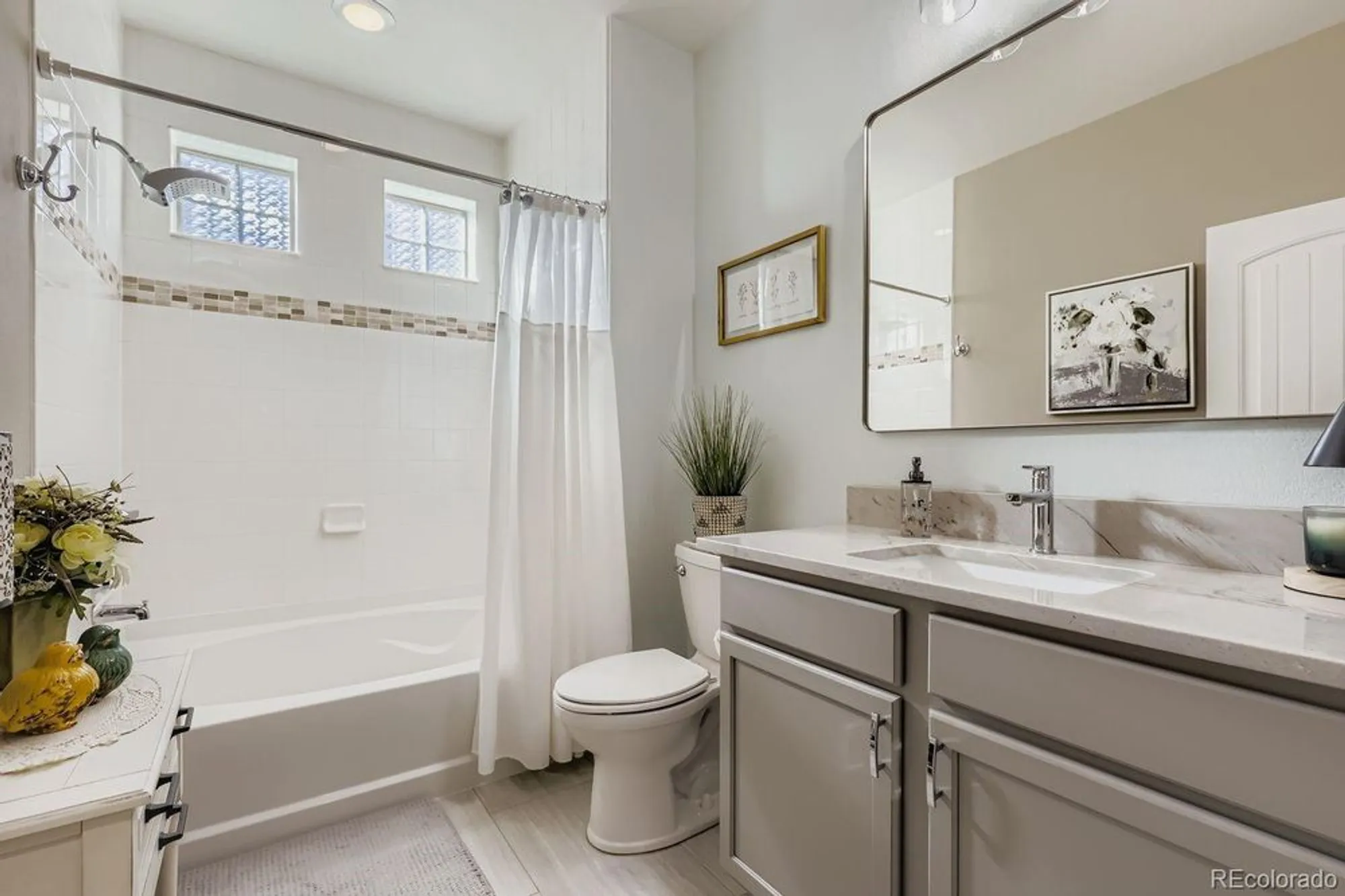 Property Slideshow image 18 of 43 | 19601 e 53rd ave, Denver, CO, 80249