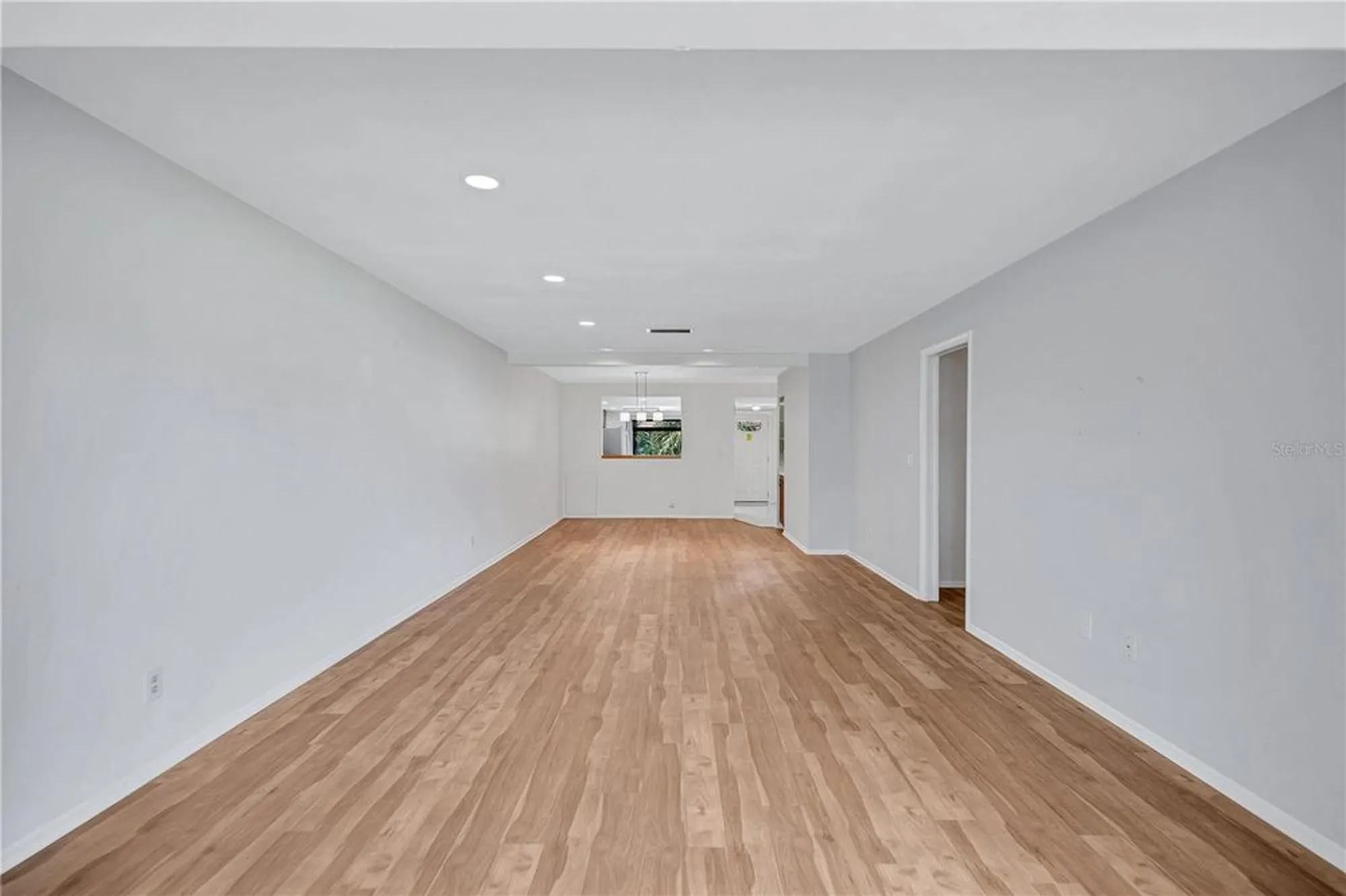 Property Slideshow image 12 of 56 | 19029 us highway 19 n apt 18f, Clearwater, FL, 33764