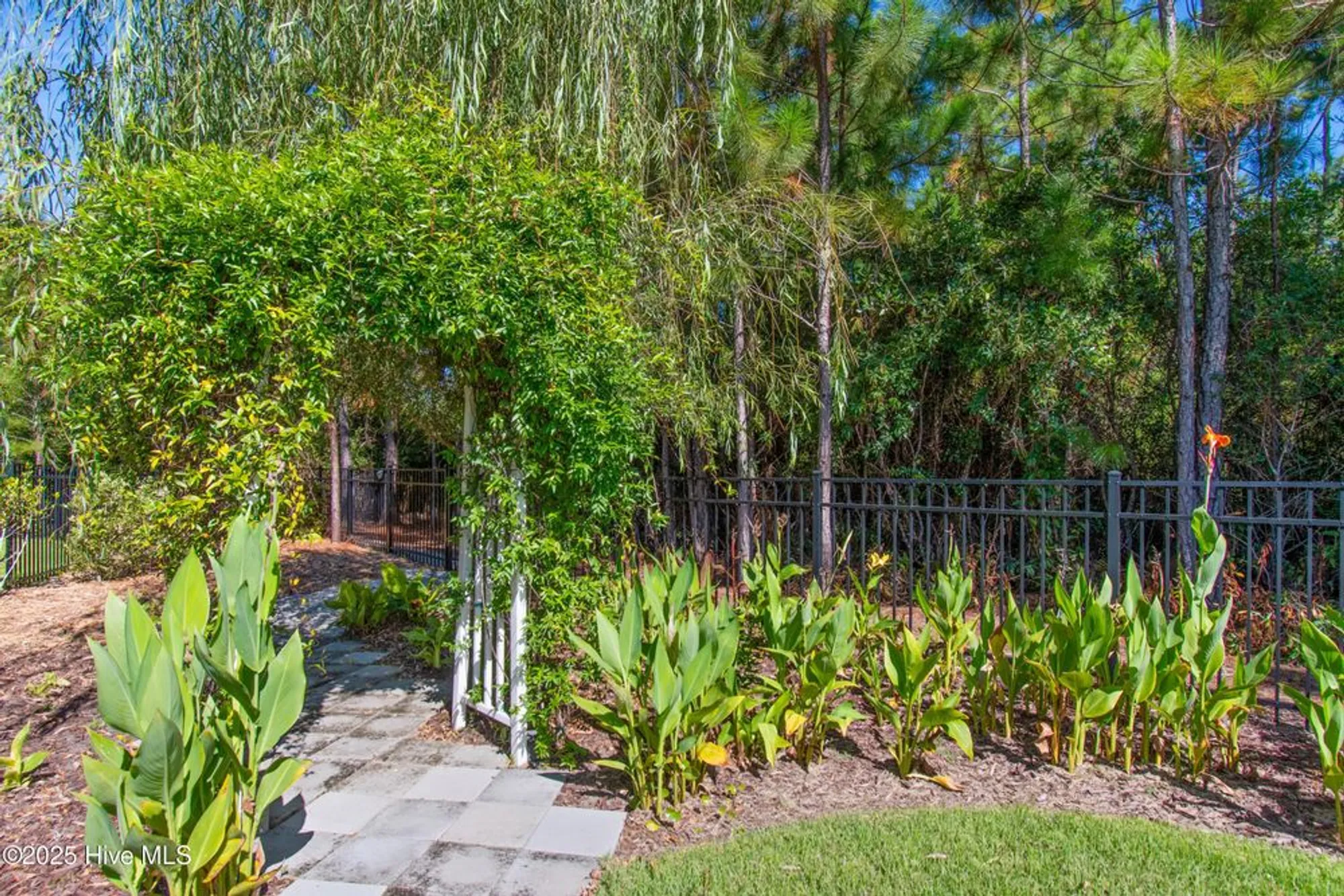 Property Slideshow image 12 of 93 | 3132 inland cove dr, Southport, NC, 28461