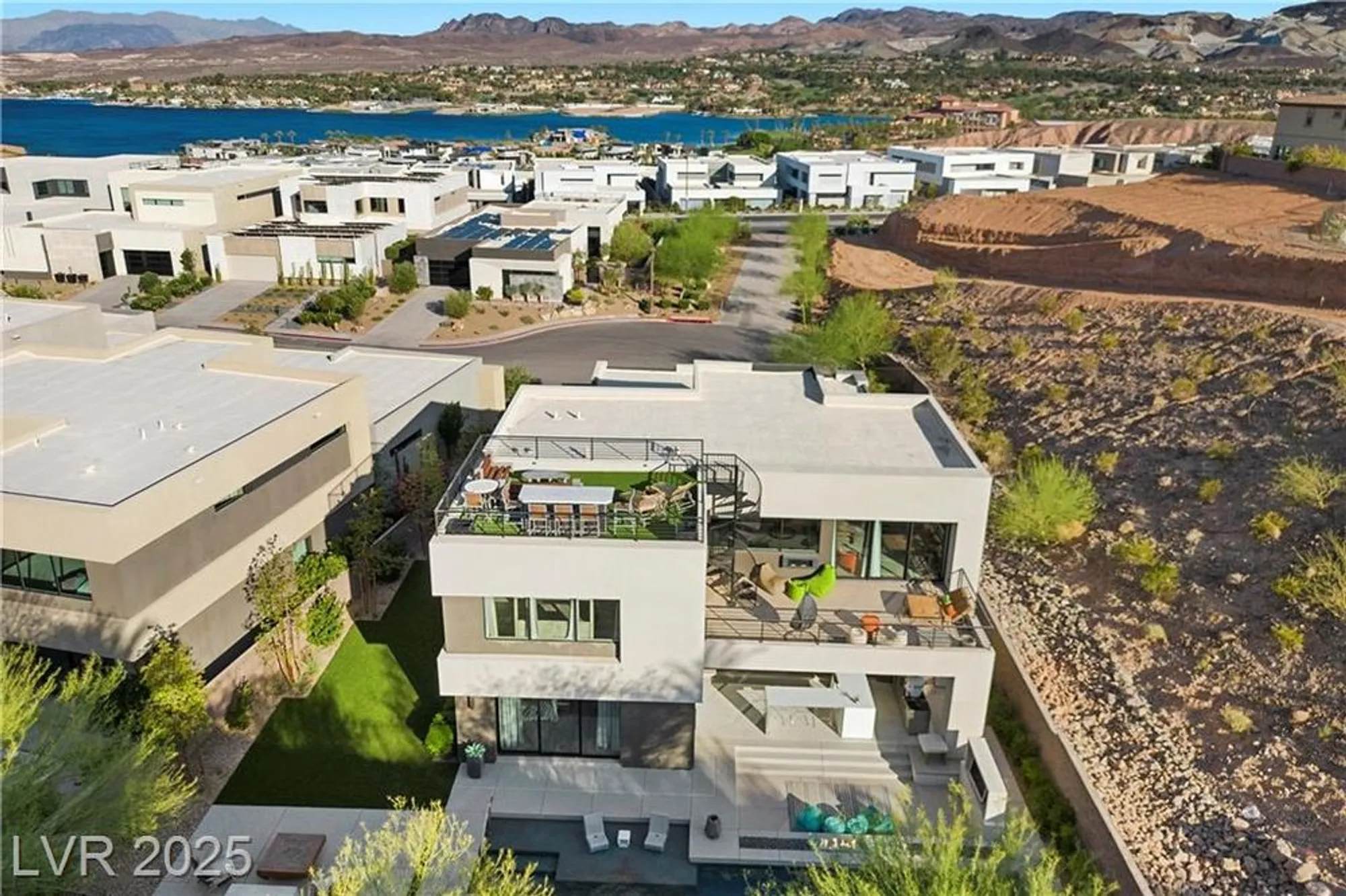 Property Slideshow image 92 of 99 | 5 highland cove ln, Henderson, NV, 89011