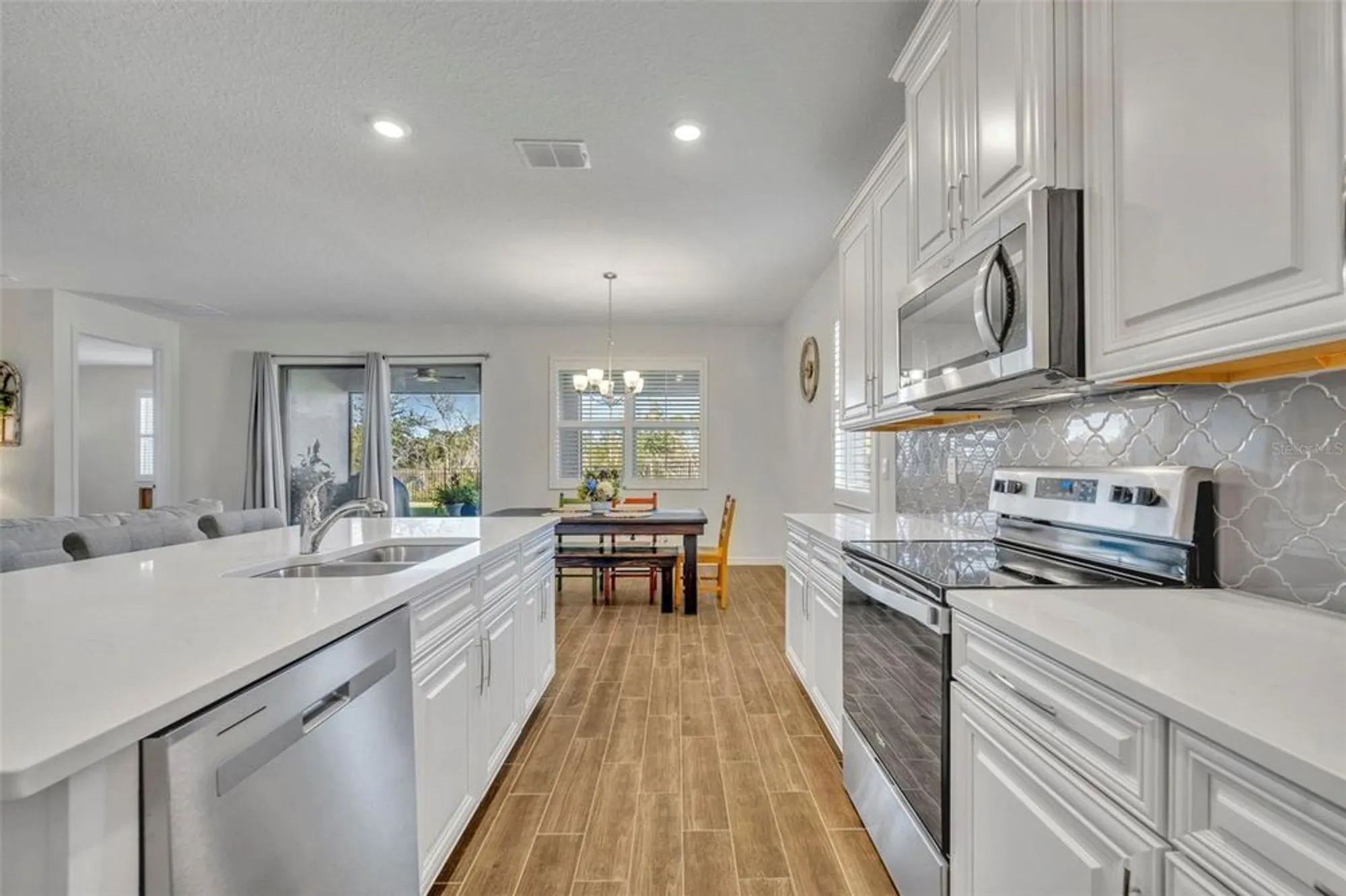 Property Slideshow image 16 of 54 | 17590 blazing star cir, Clermont, FL, 34714