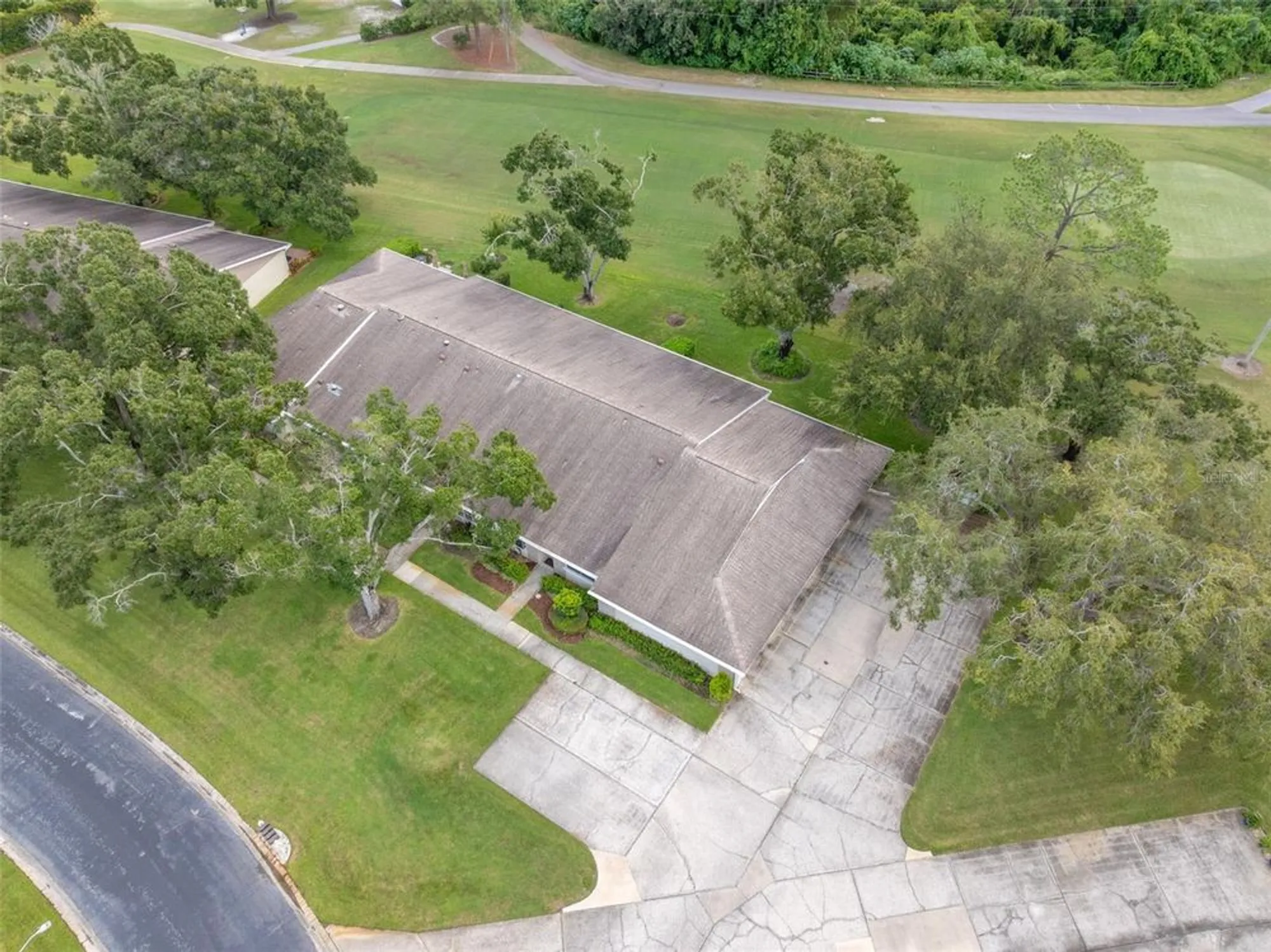 Property Slideshow image 42 of 61 | 1012 dunrobin dr d, Palm Harbor, FL, 34684
