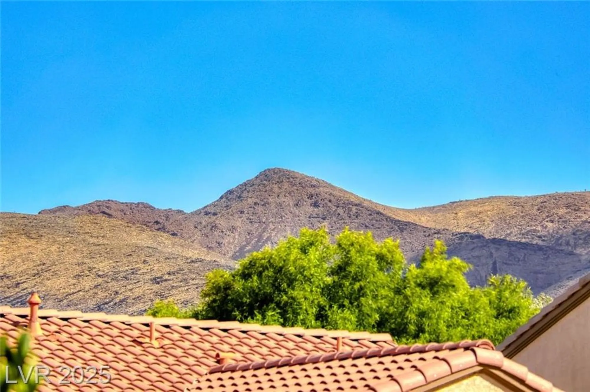 Property Slideshow image 40 of 56 | 2218 sandstone cliffs dr, Henderson, NV, 89044