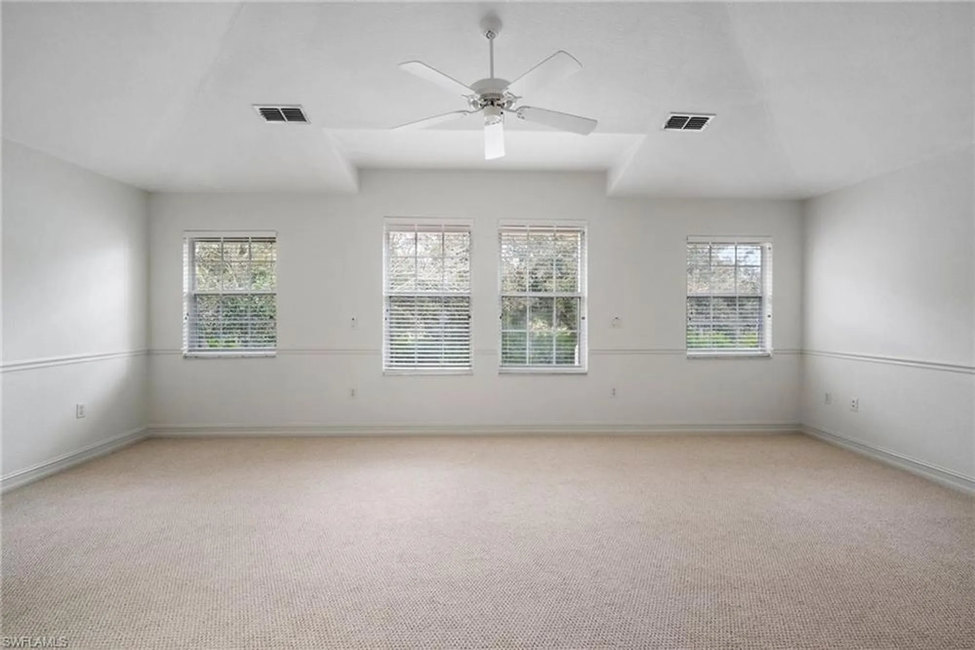 Property Slideshow image 26 of 36 | 8196 saratoga dr 503, Naples, FL, 34113