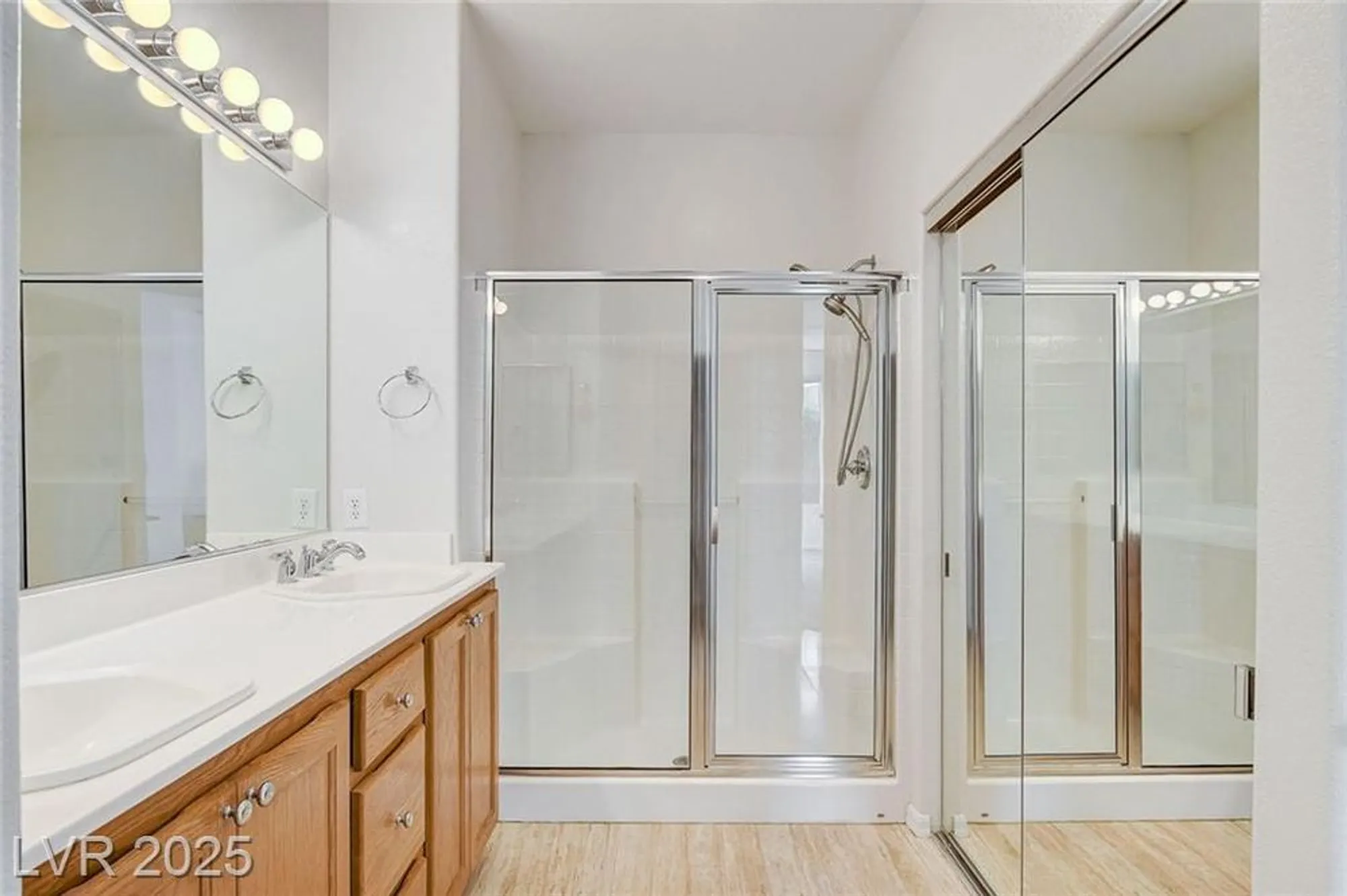 Property Slideshow image 23 of 41 | 10481 premia pl, Las Vegas, NV, 89135