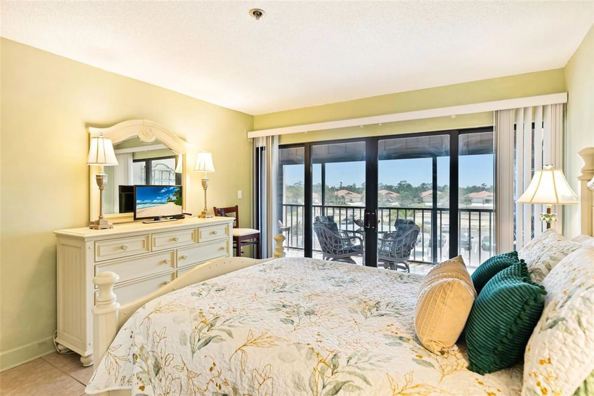 Property Slideshow image 13 of 33 | 3160 matecumbe key rd apt 233, Punta Gorda, FL, 33955