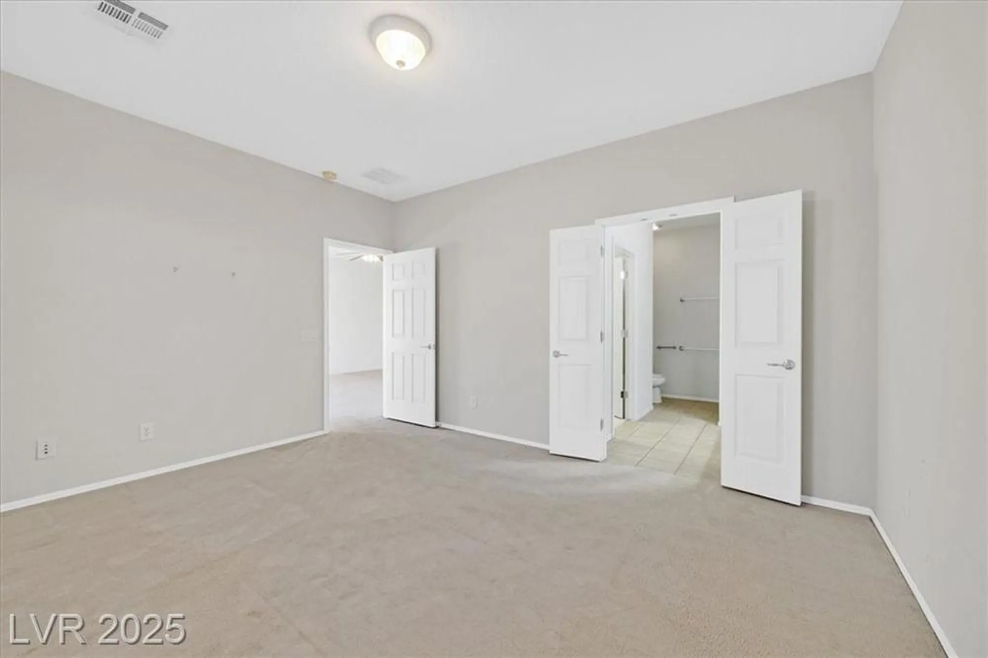 Property Slideshow image 12 of 39 | 6064 isola peak ave, Las Vegas, NV, 89122
