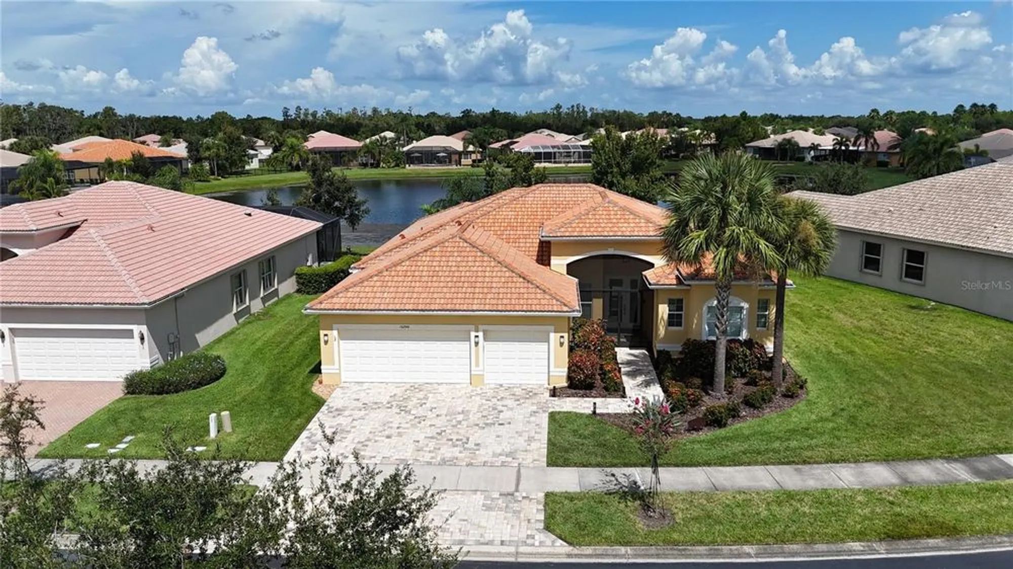 Property Slideshow image 74 of 74 | 16244 diamond bay dr, Wimauma, FL, 33598