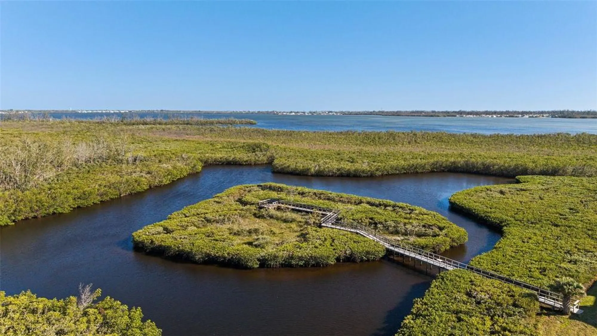 Property Slideshow image 33 of 52 | 1323 perico point cir # 107, Bradenton, FL, 34209