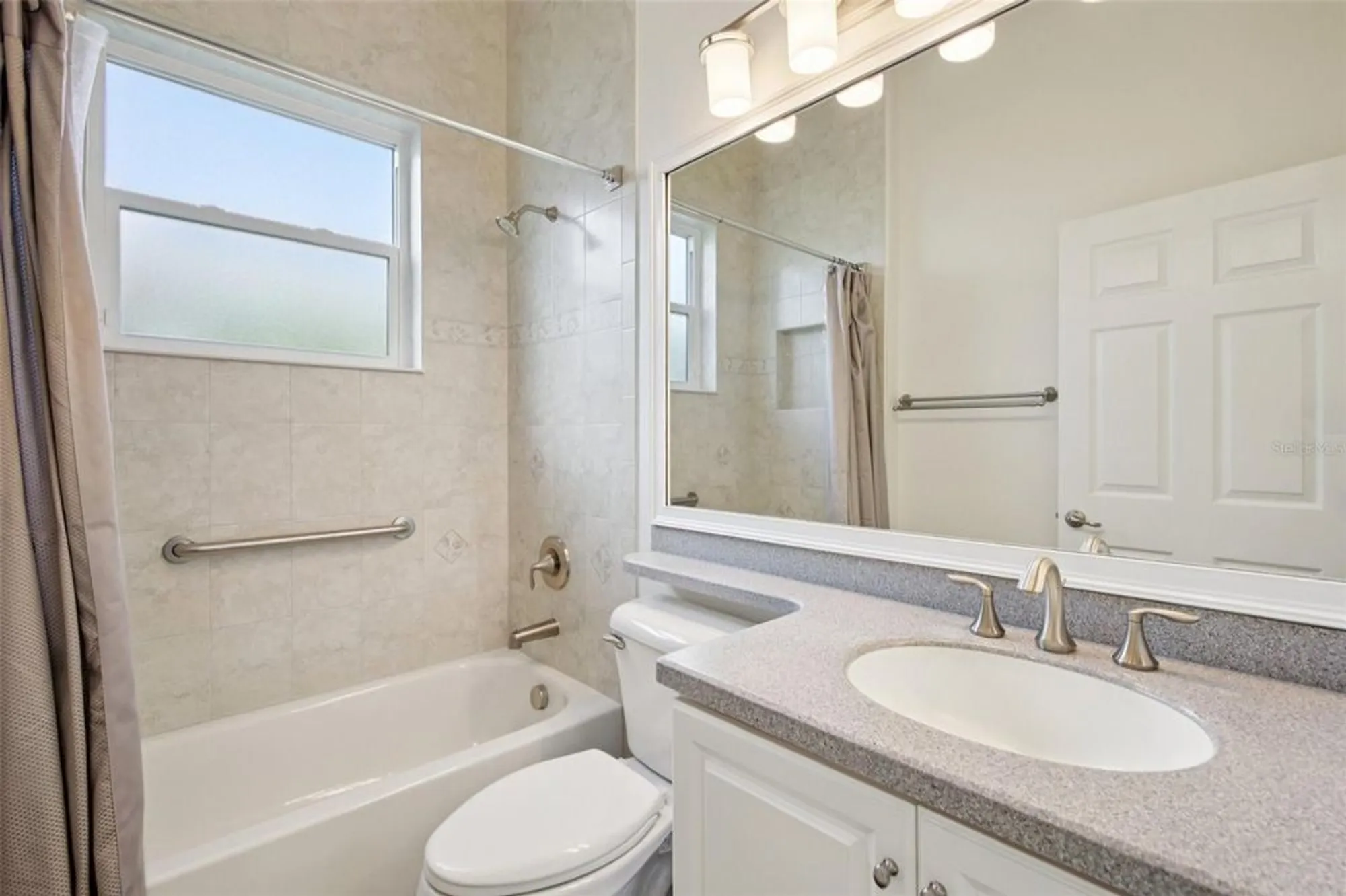 Property Slideshow image 21 of 53 | 5004 sandy brook cir, Wimauma, FL, 33598