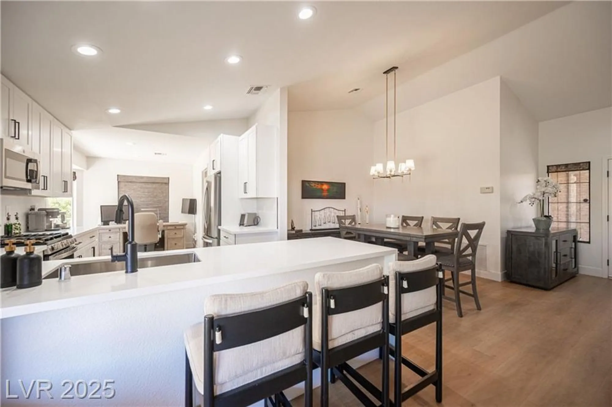 Property Slideshow image 22 of 72 | 2548 tumble brook dr, Las Vegas, NV, 89134