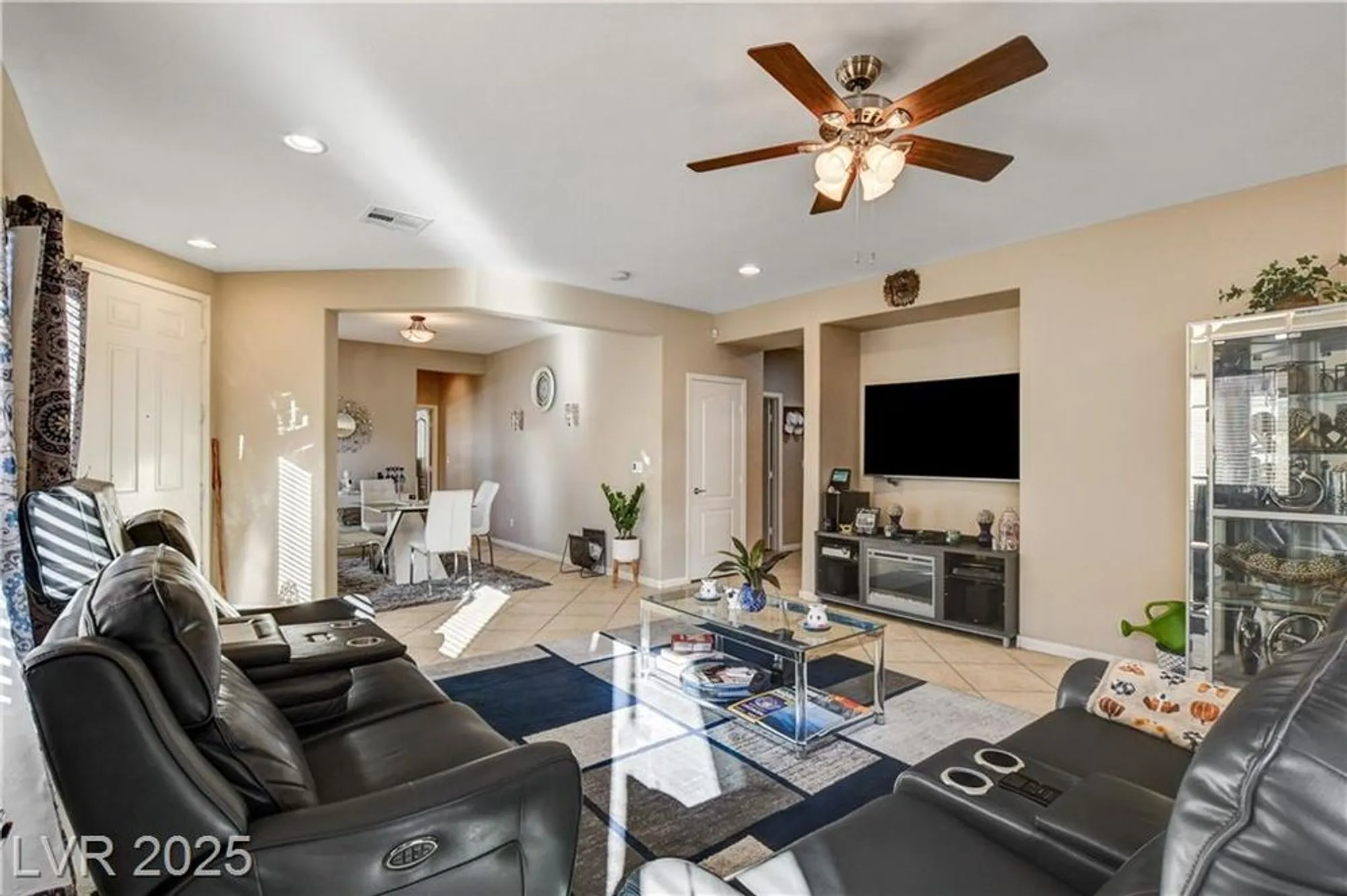Property Slideshow image 14 of 72 | 3637 inverness grove ave, North Las Vegas, NV, 89081