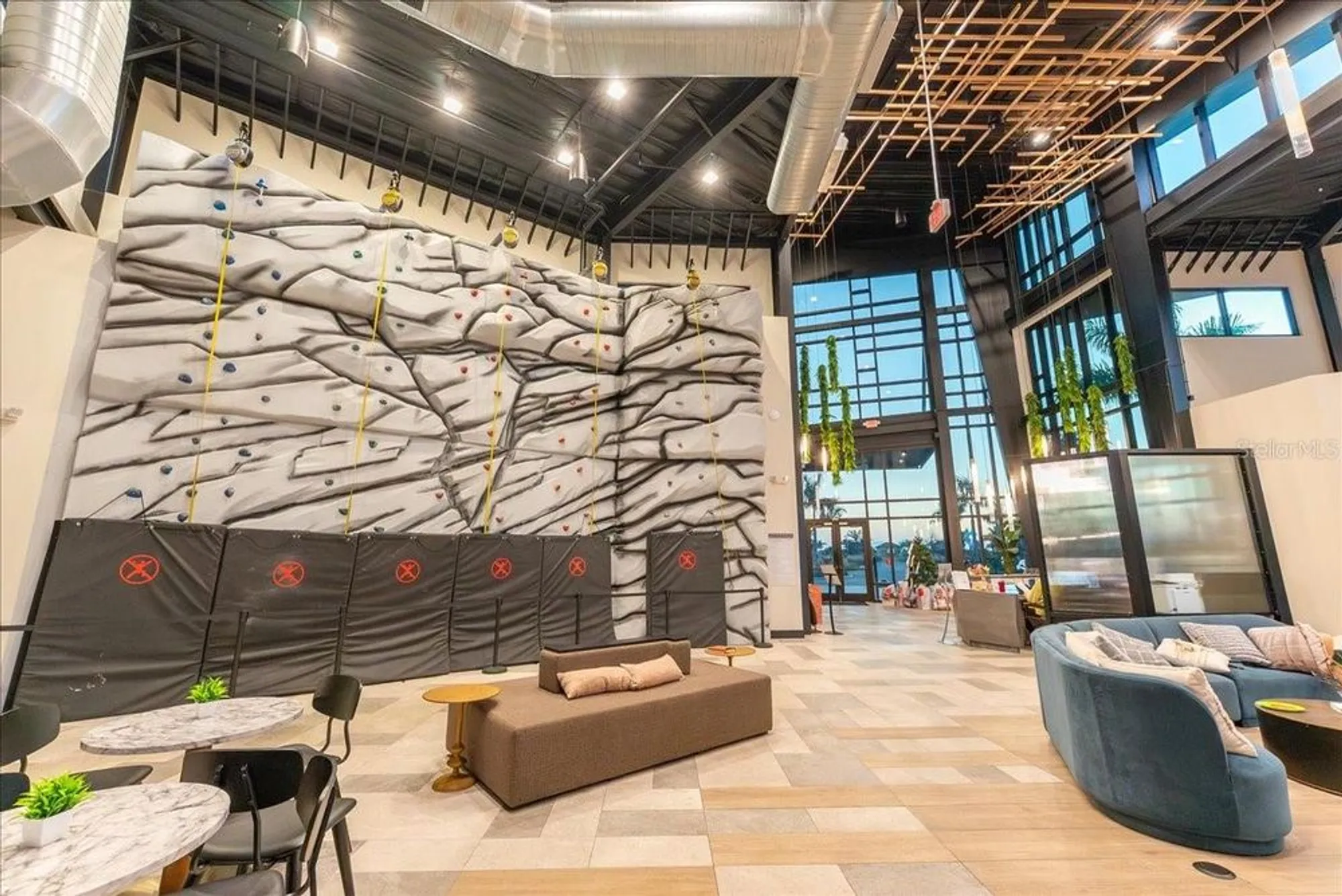 Property Slideshow image 81 of 86 | 10215 milky way cir, Sarasota, FL, 34241