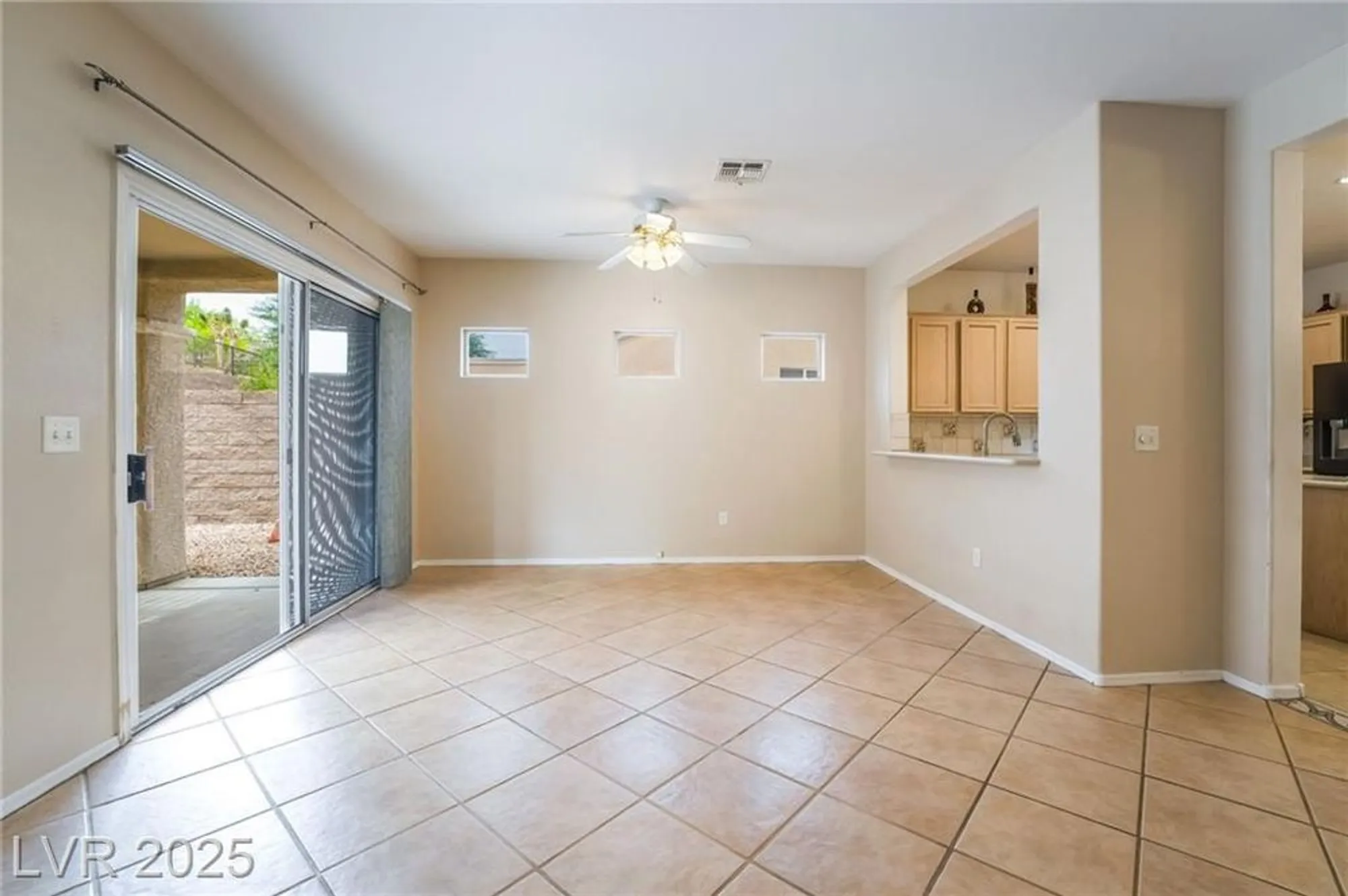 Property Slideshow image 11 of 58 | 2539 evansville ave, Henderson, NV, 89052