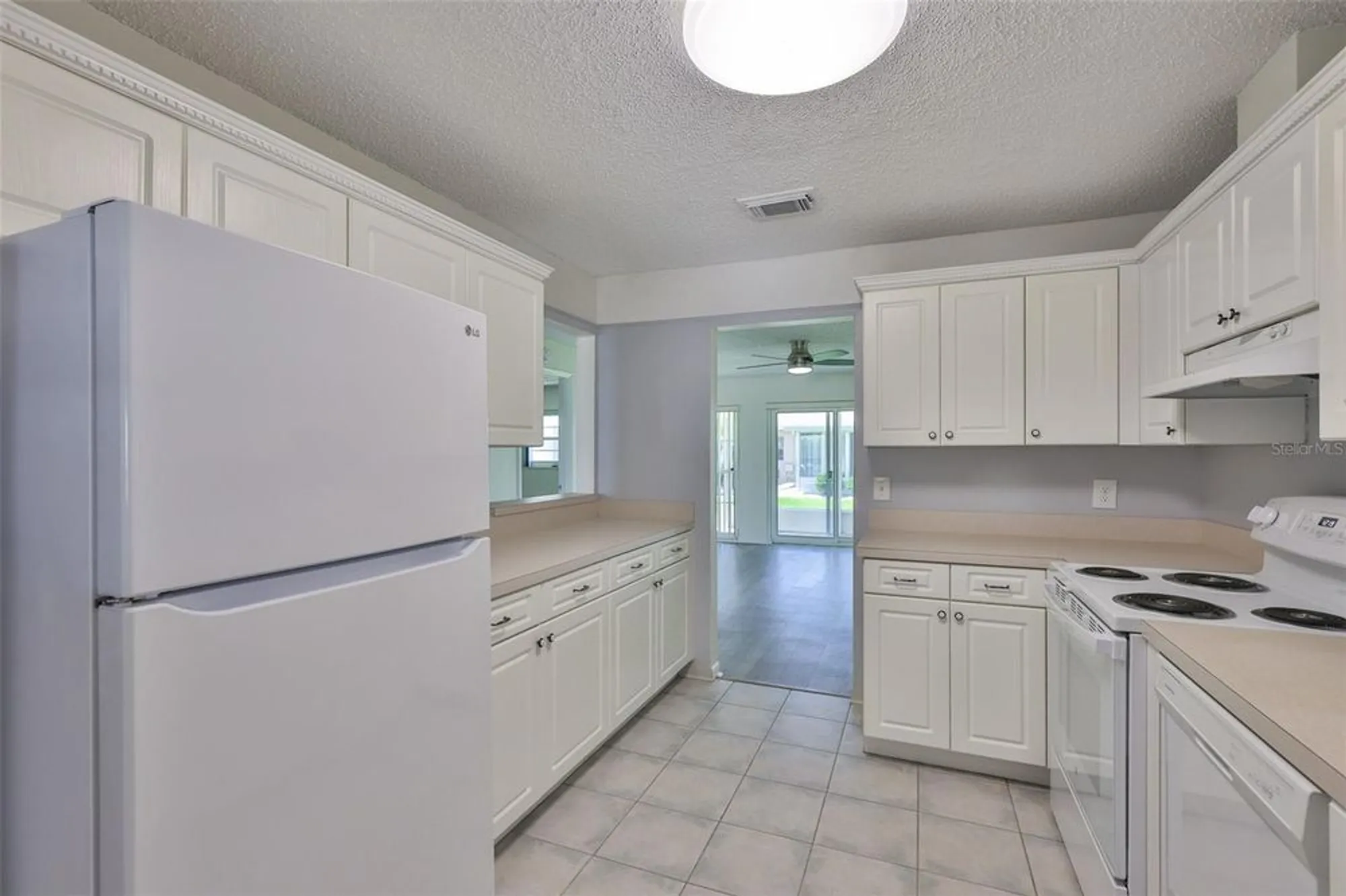 Property Slideshow image 14 of 54 | 1210 eastloch ct, Sun City Center, FL, 33573