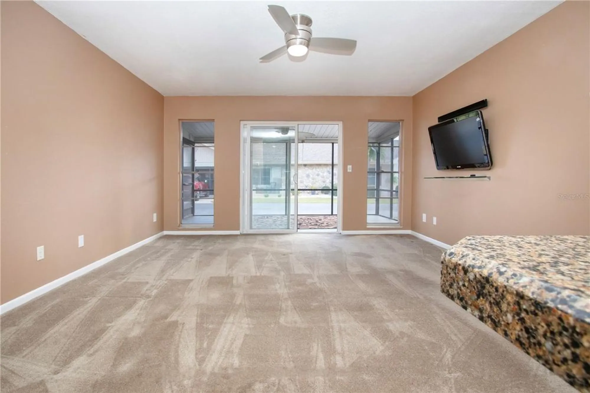 Property Slideshow image 21 of 60 | 332 club manor dr # 10, Sun City Center, FL, 33573