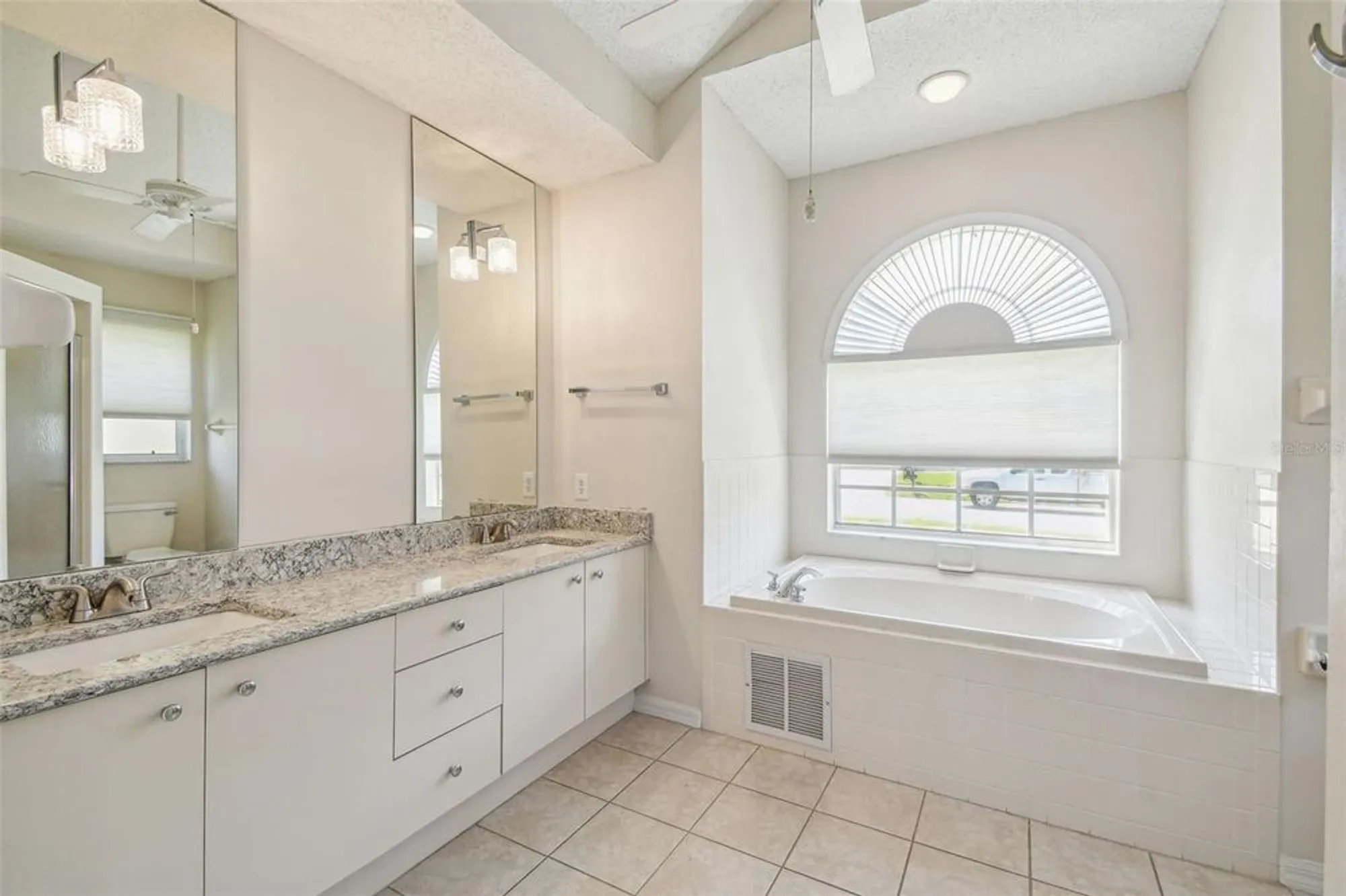 Property Slideshow image 15 of 53 | 11147 brambleleaf way, Hudson, FL, 34667