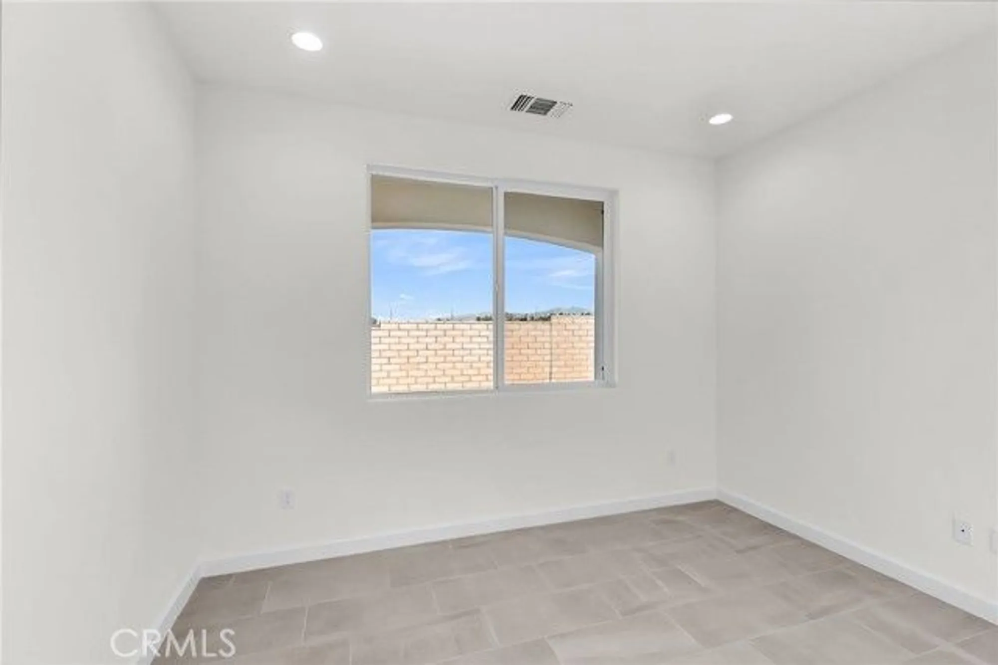 Property Slideshow image 13 of 29 | 7408 desert sky dr, Yucca Valley, CA, 92284