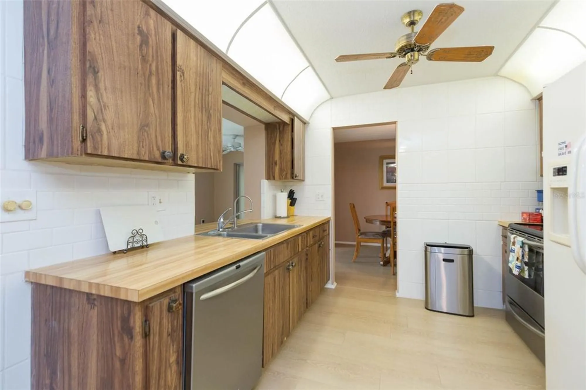 Property Slideshow image 14 of 37 | 1145 lanyard st, Palm Harbor, FL, 34685