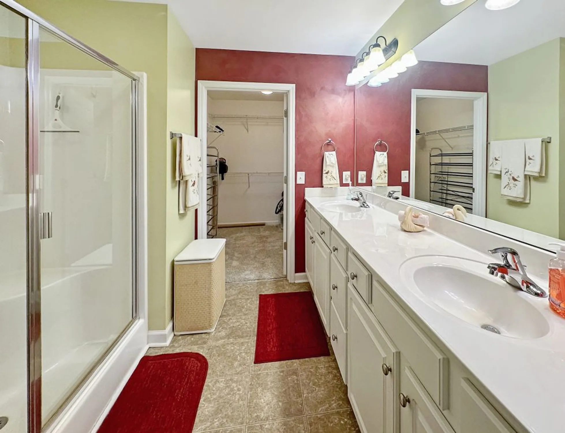 Property Slideshow image 19 of 37 | 825 s browns ln 2503, Gallatin, TN, 37066