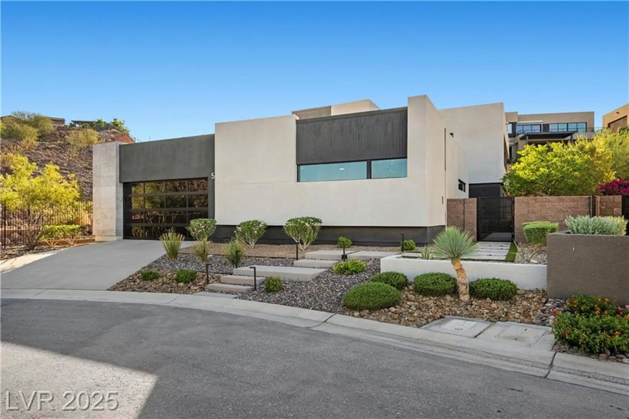 Property Slideshow image 98 of 99 | 5 highland cove ln, Henderson, NV, 89011