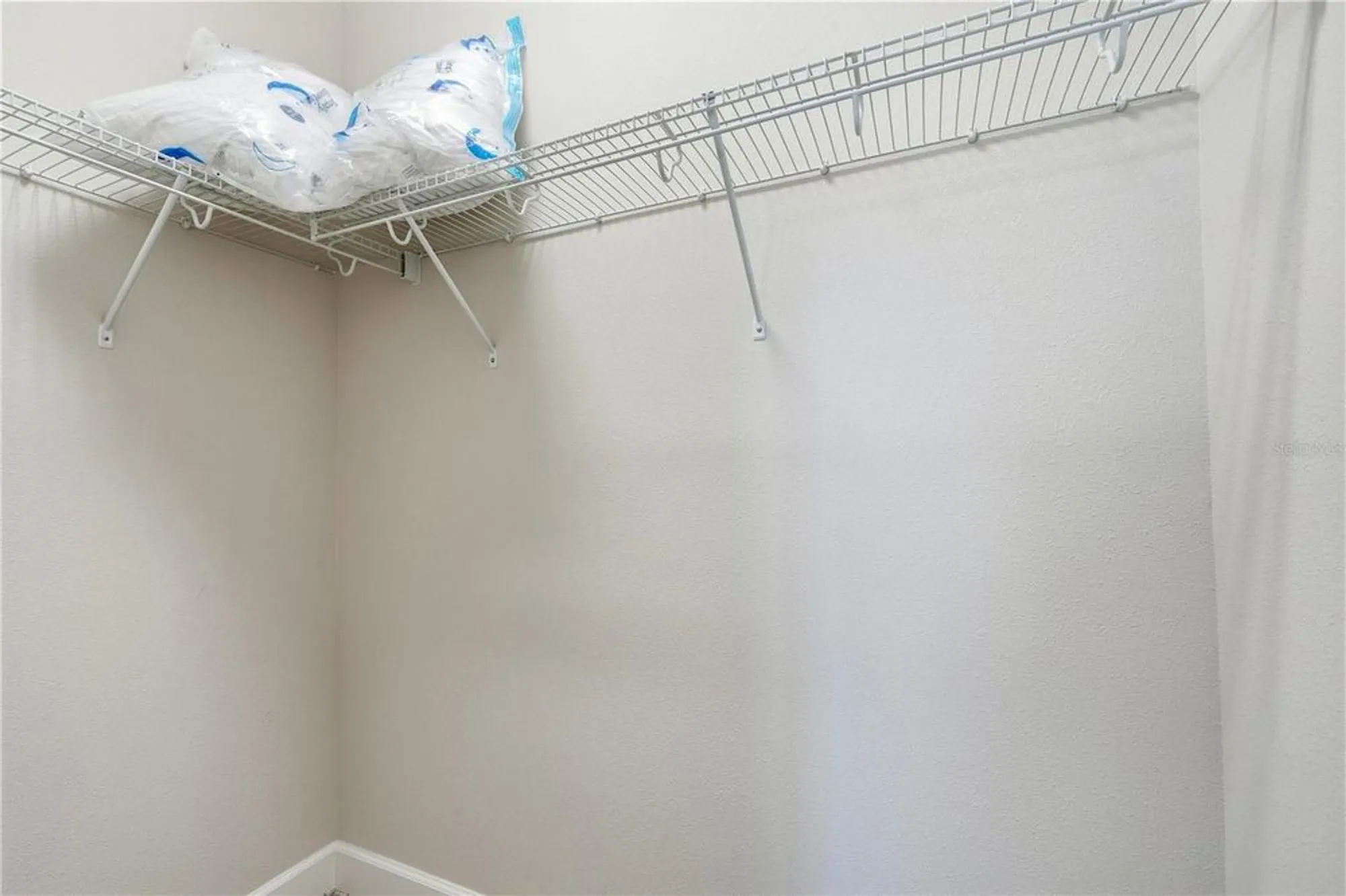 Property Slideshow image 20 of 70 | 20112 sorano hill pl, Tampa, FL, 33647