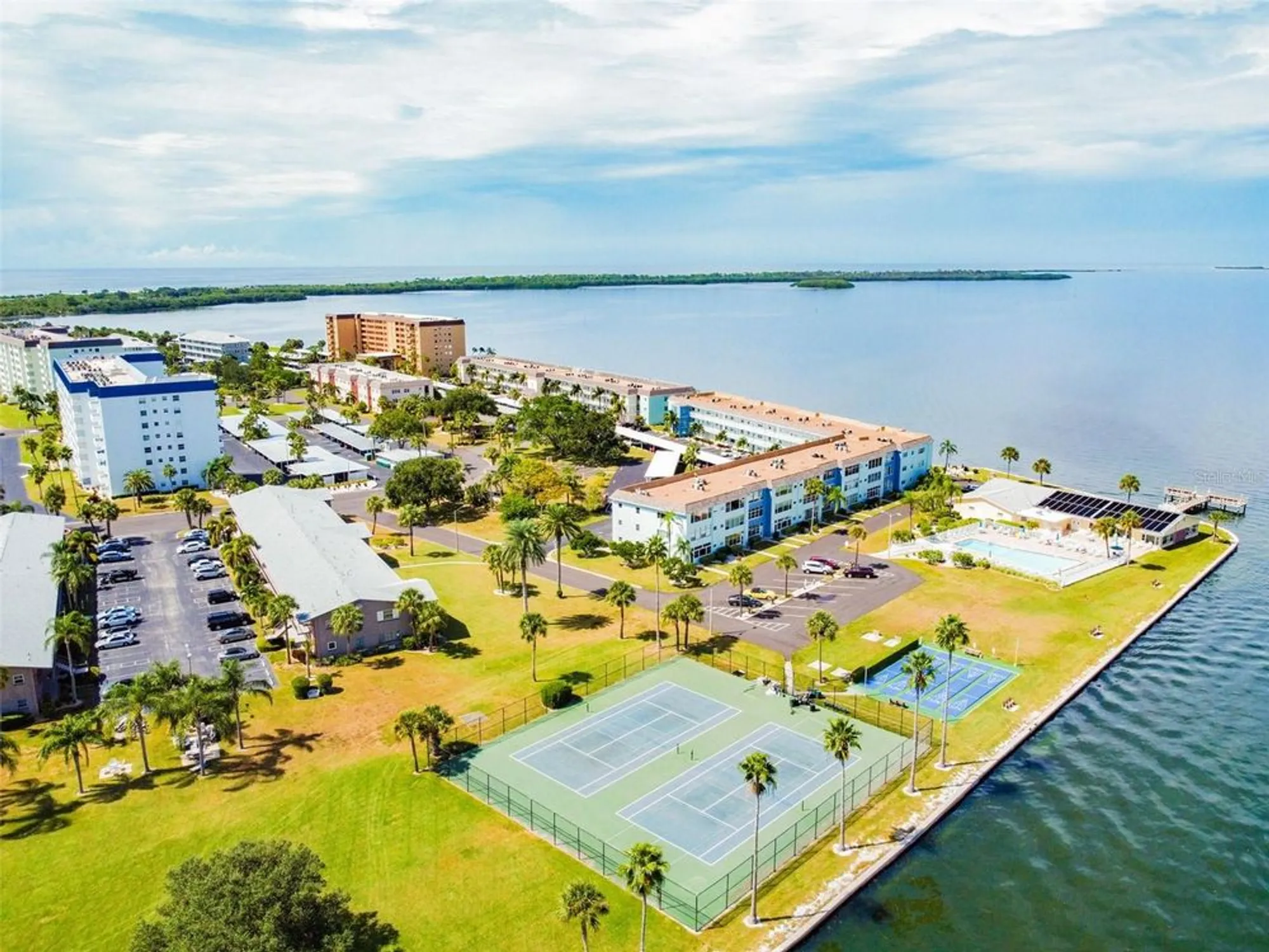 Property Slideshow image 30 of 71 | 5 gateshead dr 203, Dunedin, FL, 34698