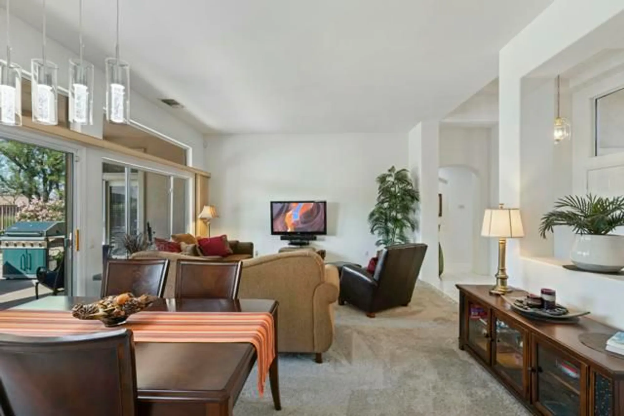 Property Slideshow image 8 of 38 | 38129 grand oaks ave, Palm Desert, CA, 92211